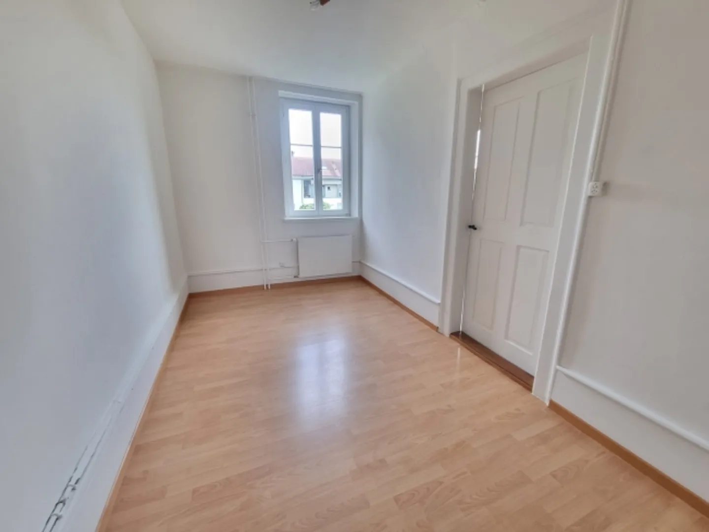 «Ici se termine votre recherche d'appartement!» - Photo 3 sur 4