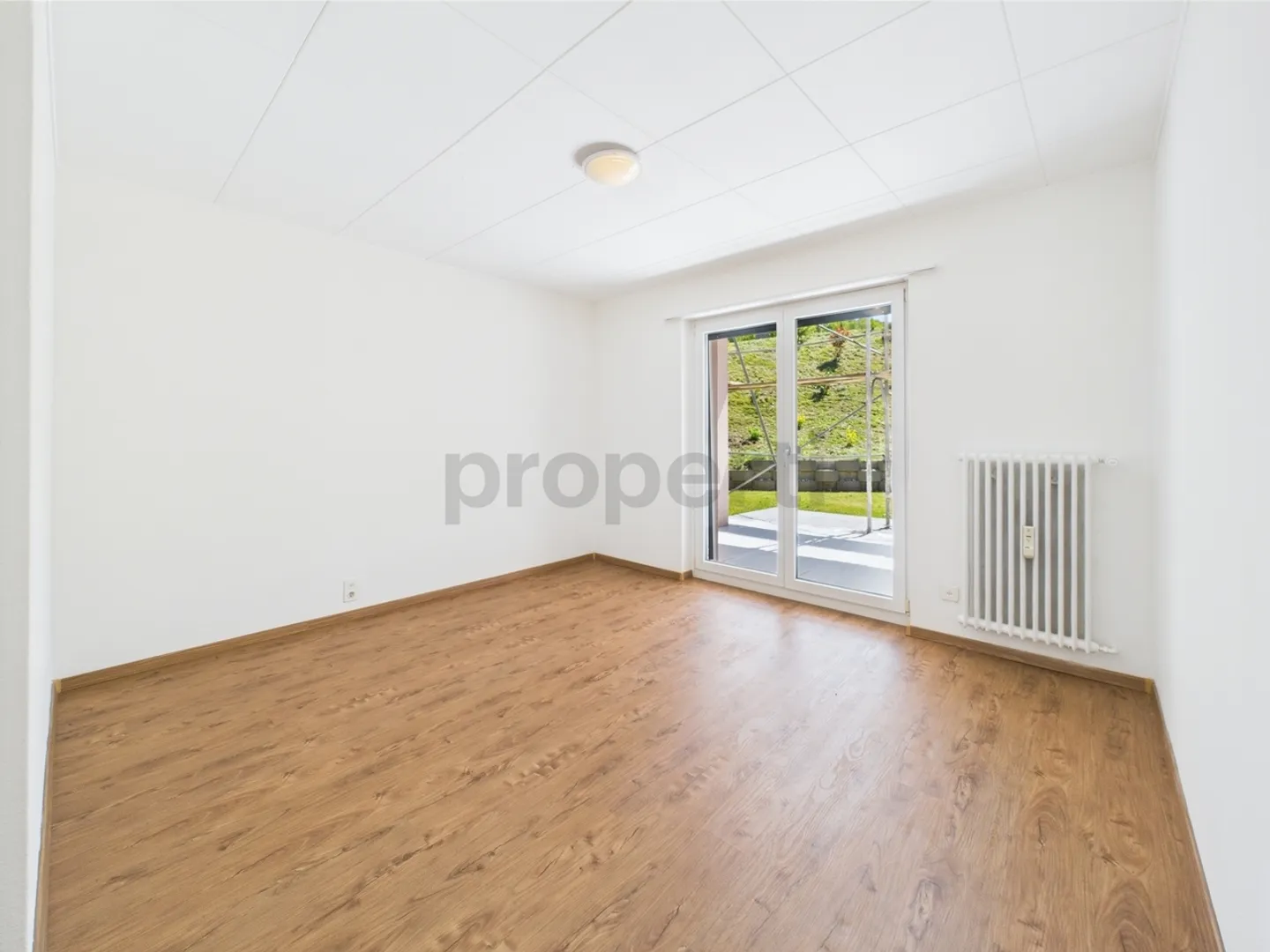 Moderne 4.5-Zimmer-Gartenwohnung mit 150m2 Garten zur Alleinnutzung - Foto 6 von 10