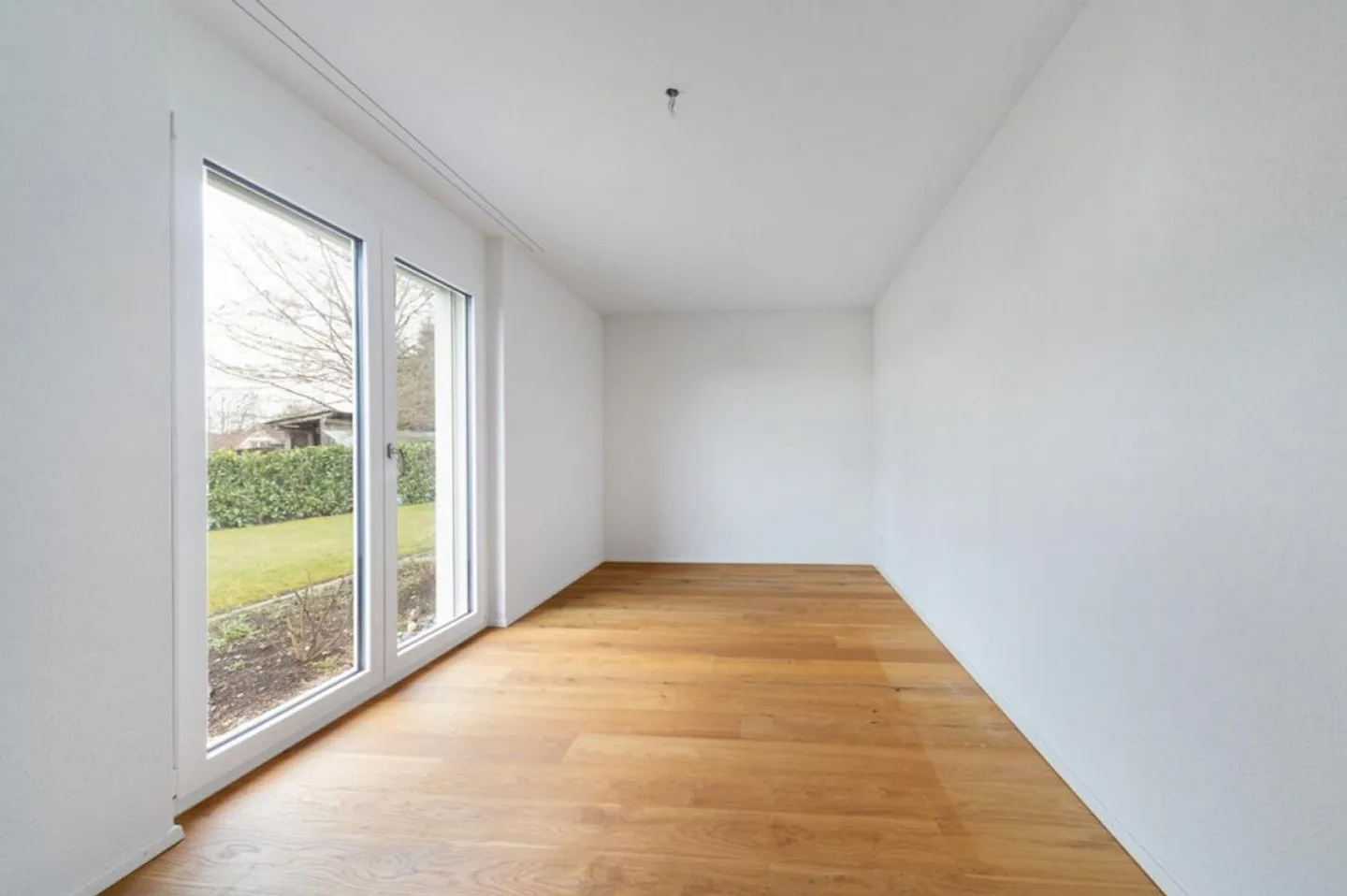 Appartement de jardin moderne de 5,5 pièces - Photo 4 sur 5