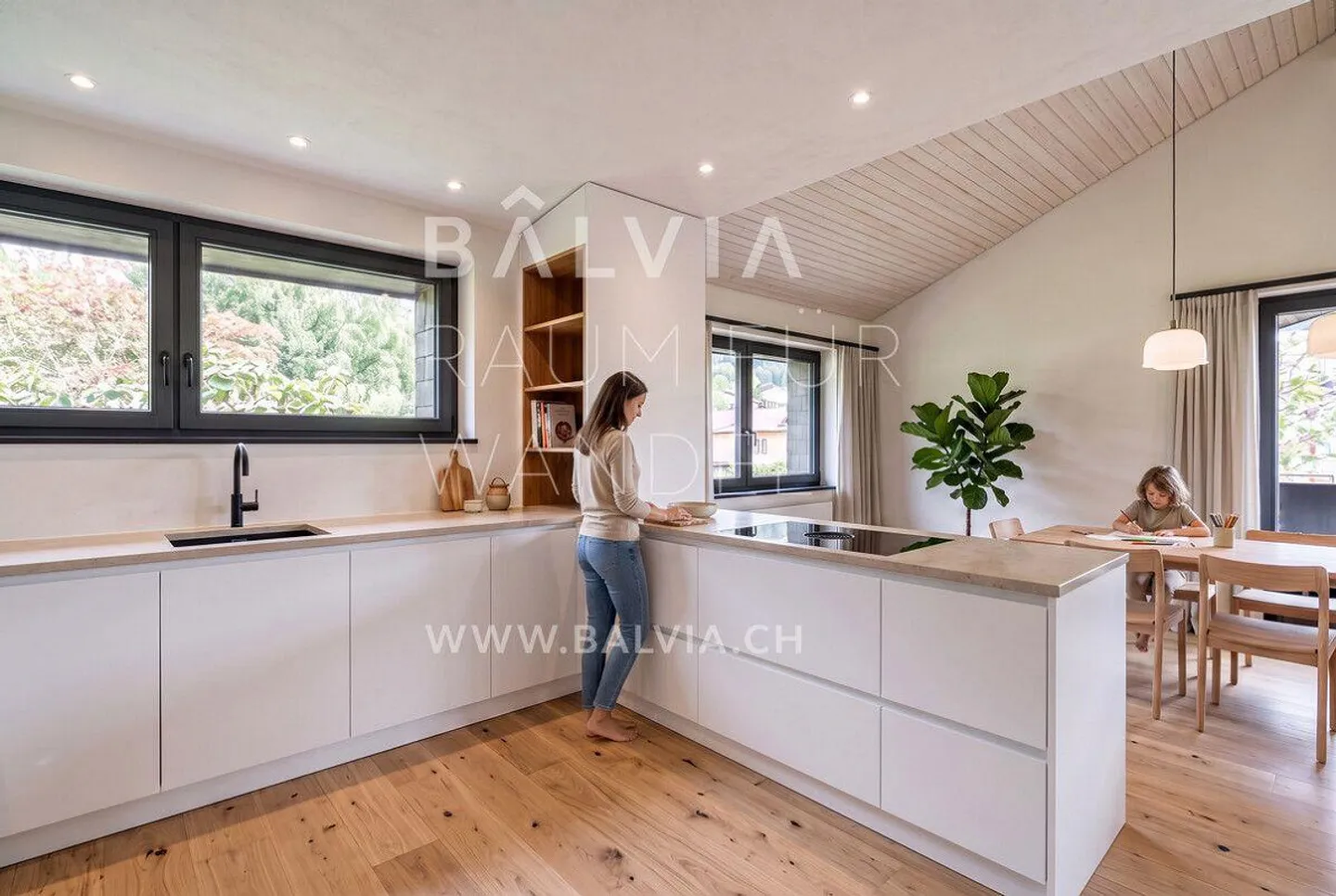 Geräumige Dachwohnung mit Terrasse - Foto 3 von 8
