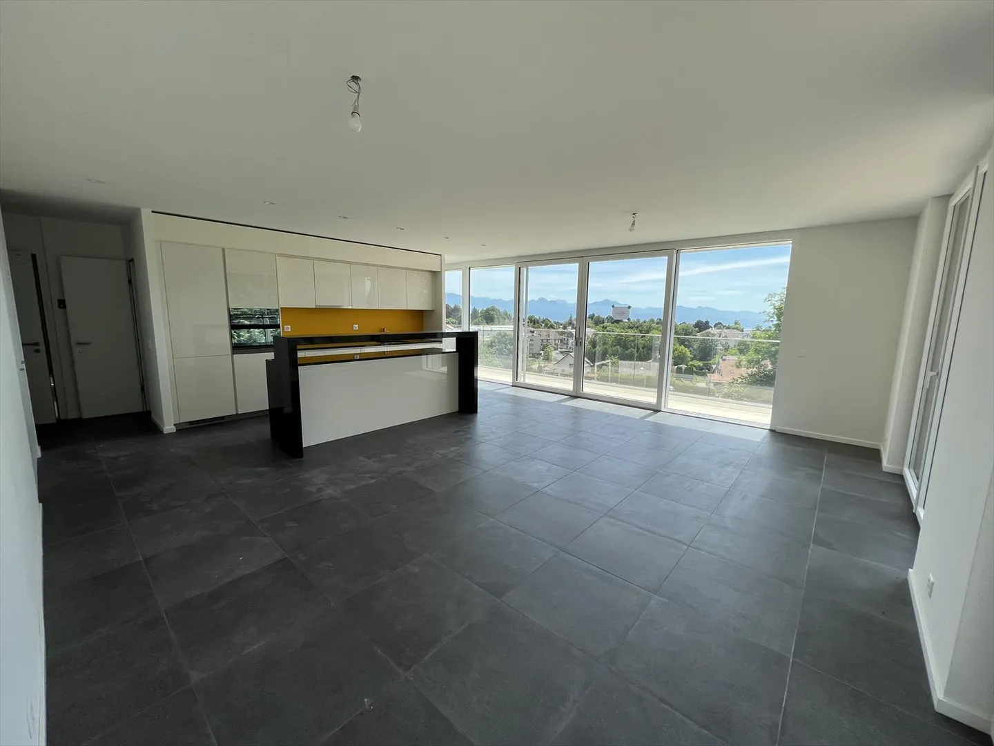 New high-end construction, magnificent 5.5-room duplex apartment - Photo 13 of 13