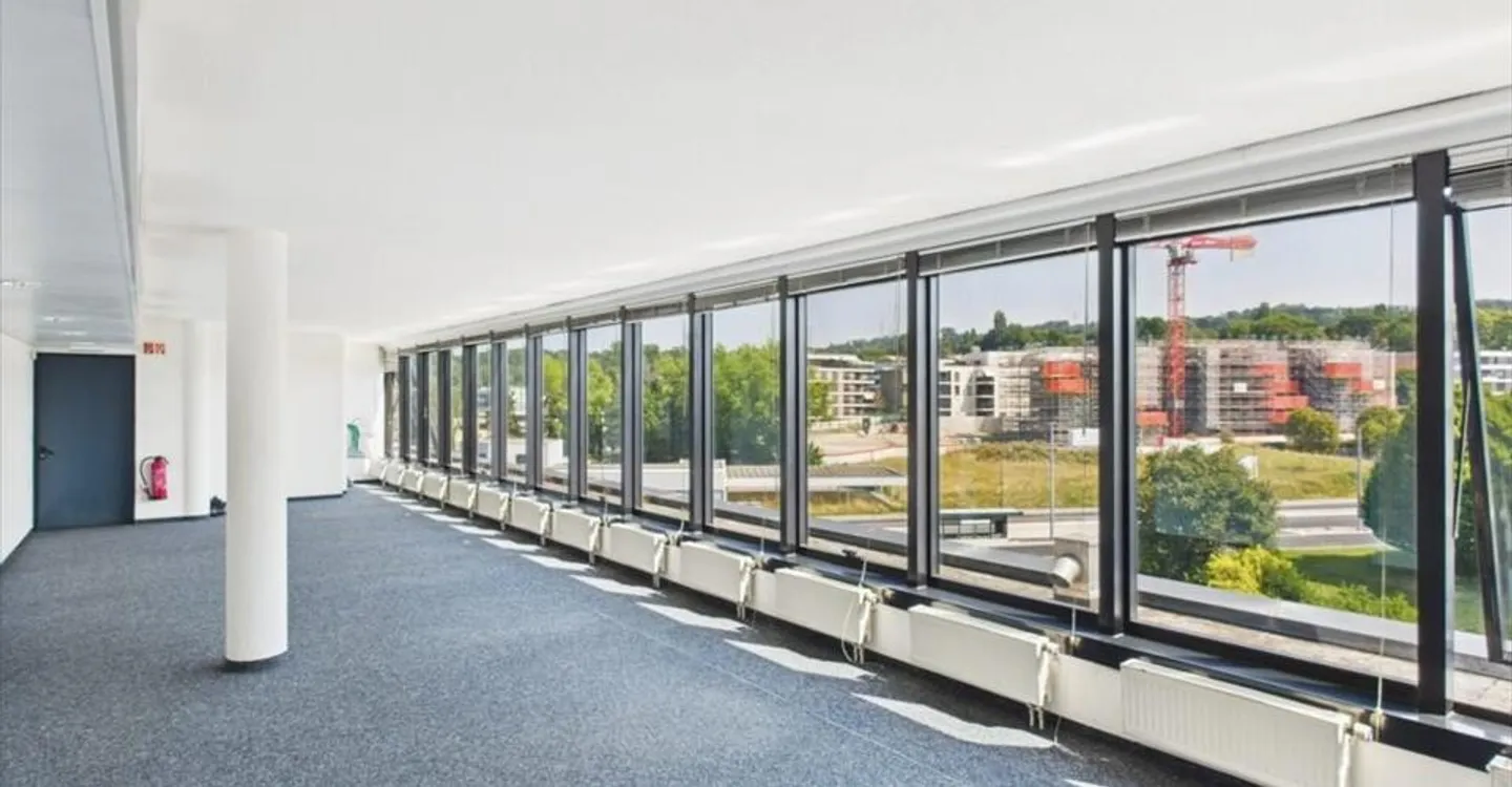 Spazio ufficio in affitto - Foto 1 di 7