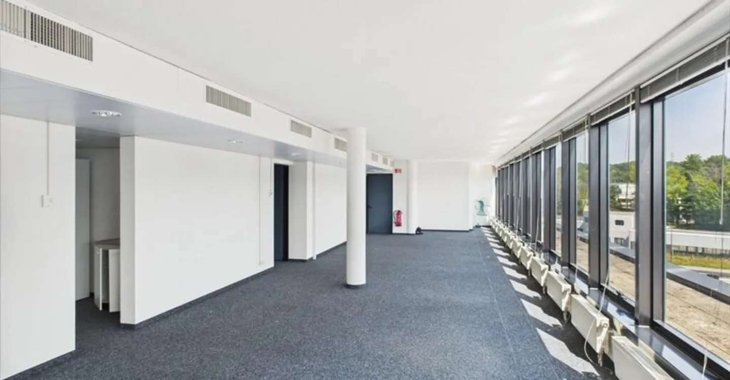 Spazio ufficio in affitto - Foto 6 di 7