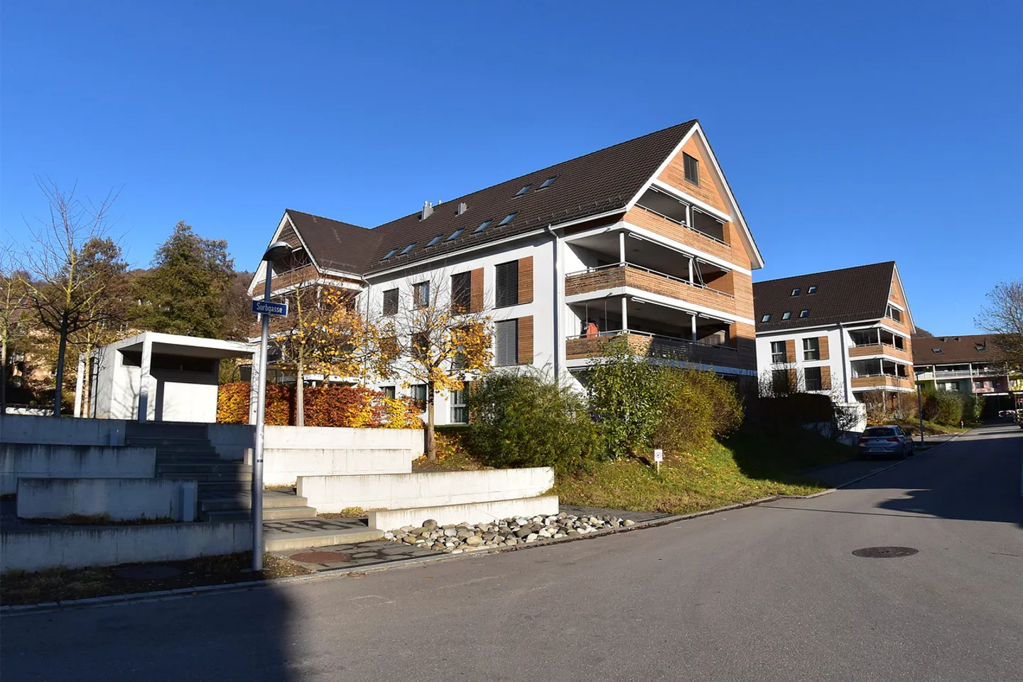 TOP OFFER in popular Niederweningen - Photo 2 of 12