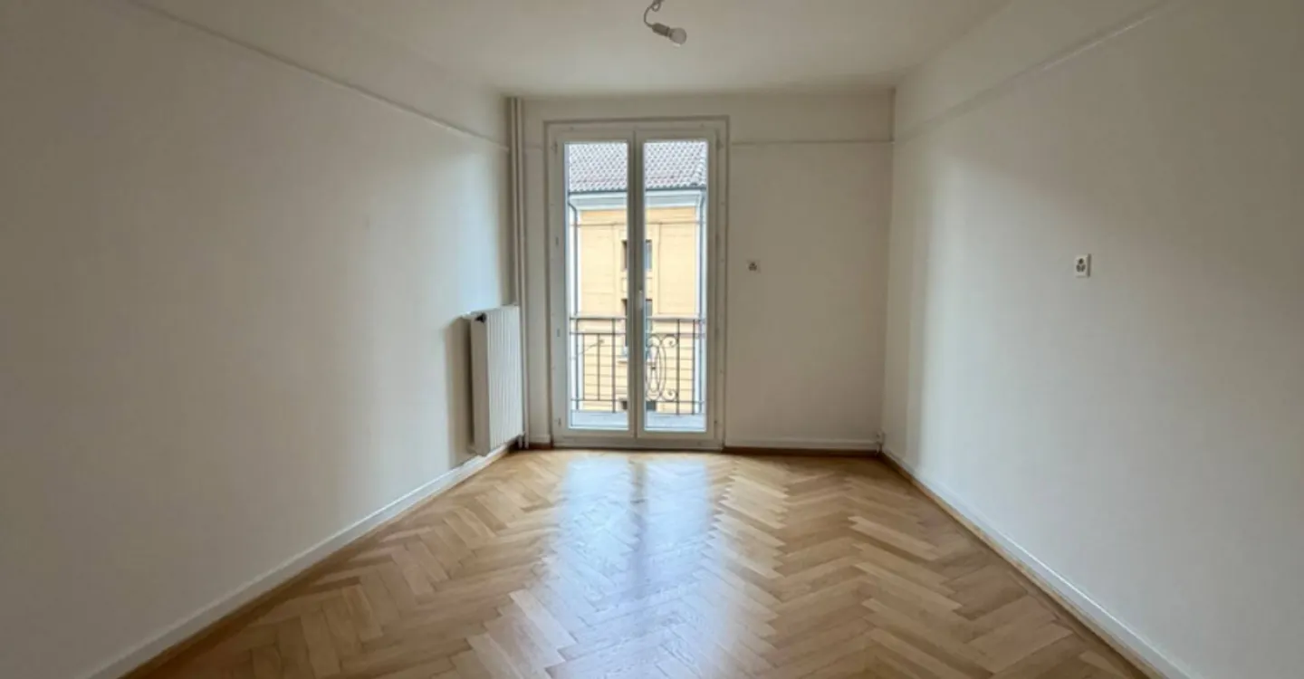 Beautiful 3-room apartment on the 3rd floor in the heart of Lausanne - Photo 4 of 7