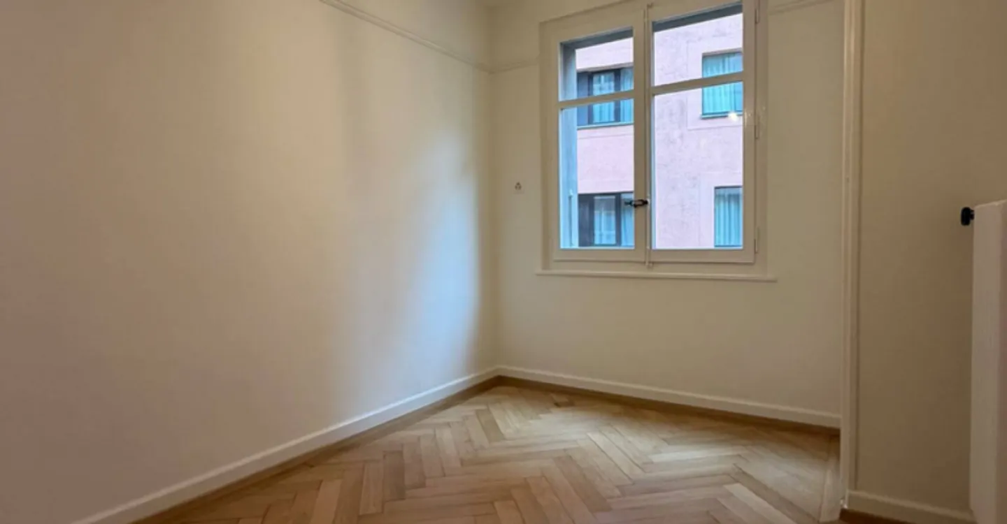 Beautiful 3-room apartment on the 3rd floor in the heart of Lausanne - Photo 6 of 7