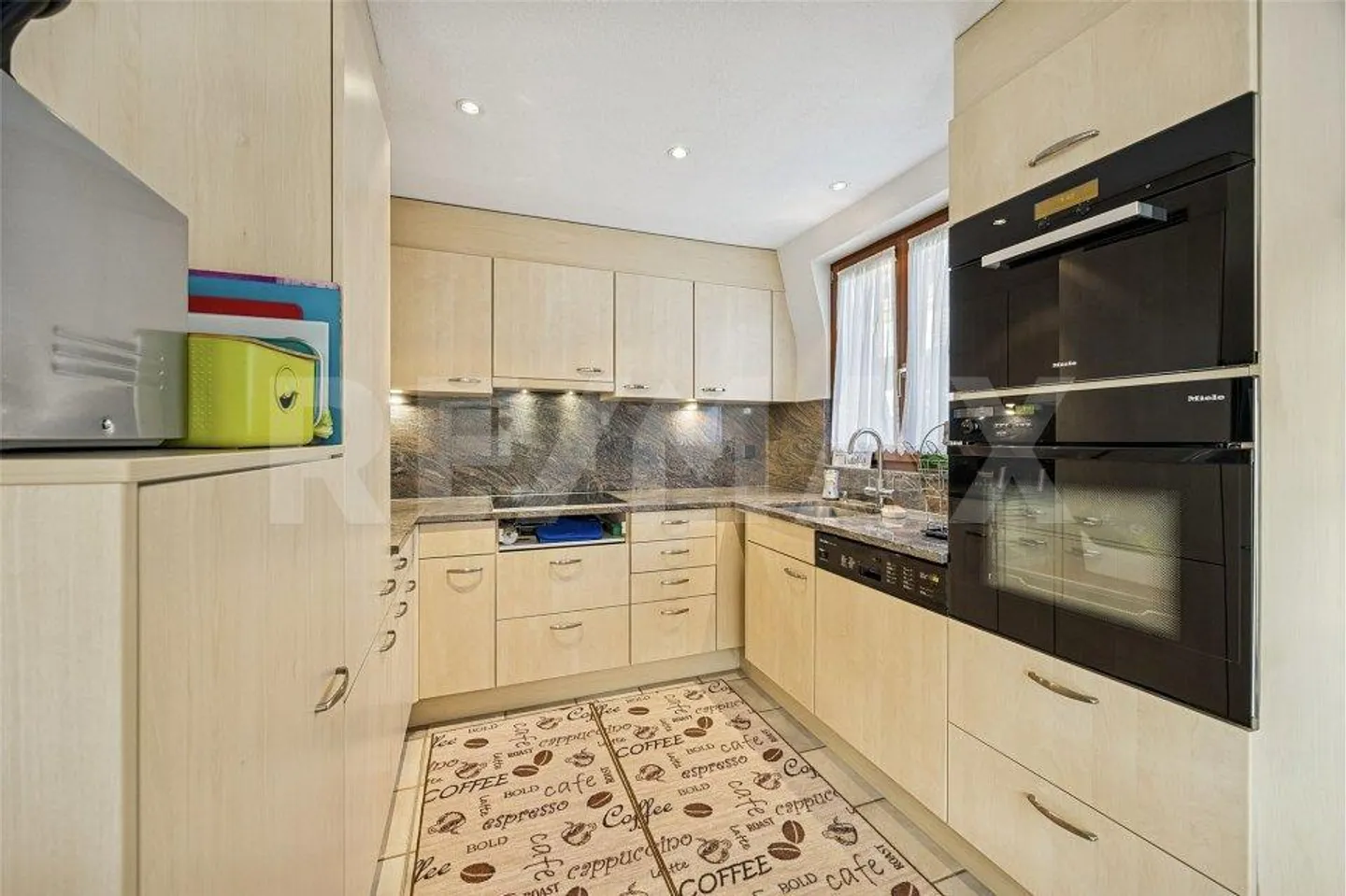 Renoviertes Einfamilienhaus mit Garten - Foto 4 von 13