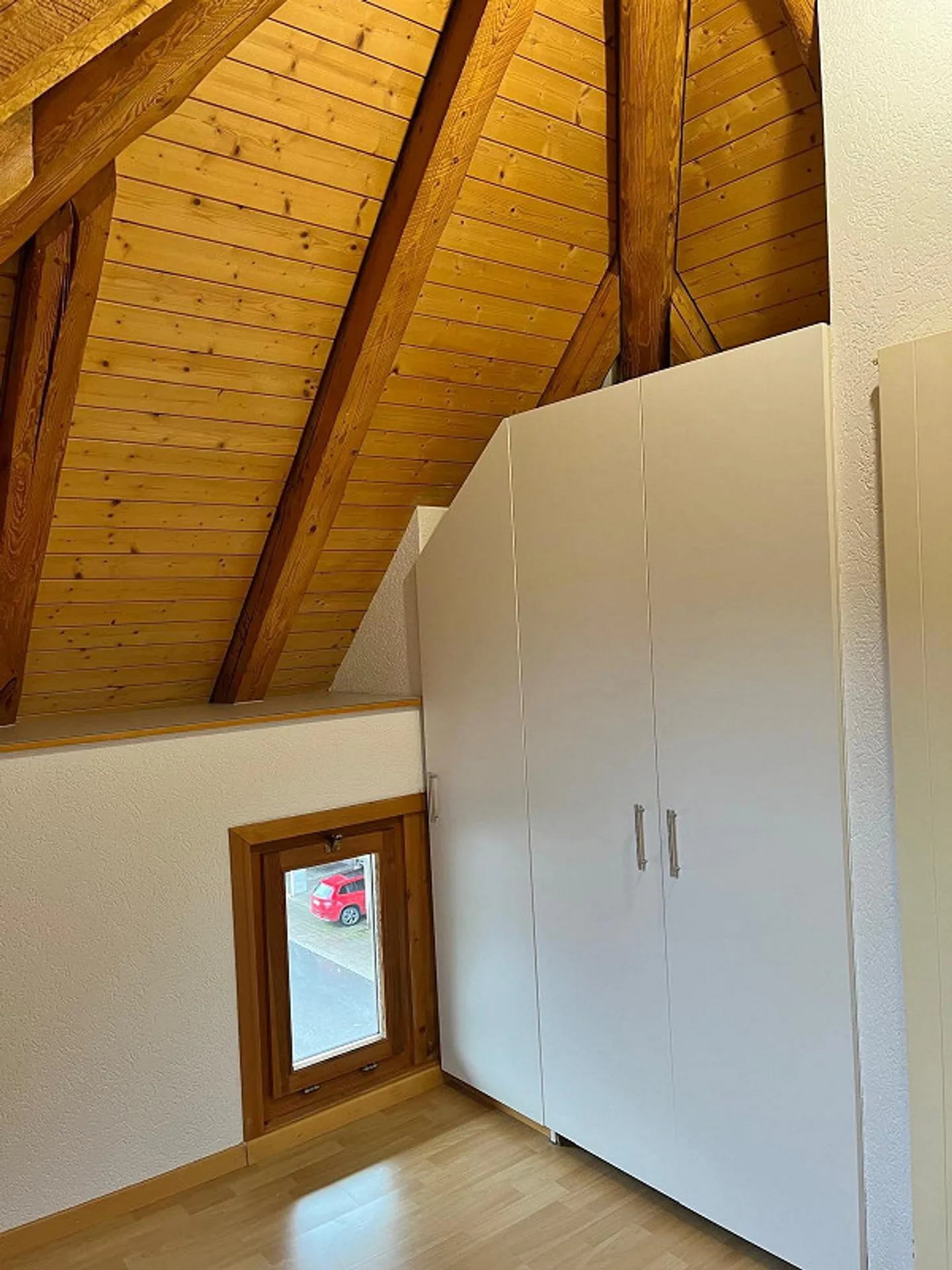 Appartamento mansardato ristrutturato con 2 camere - Foto 13 di 13