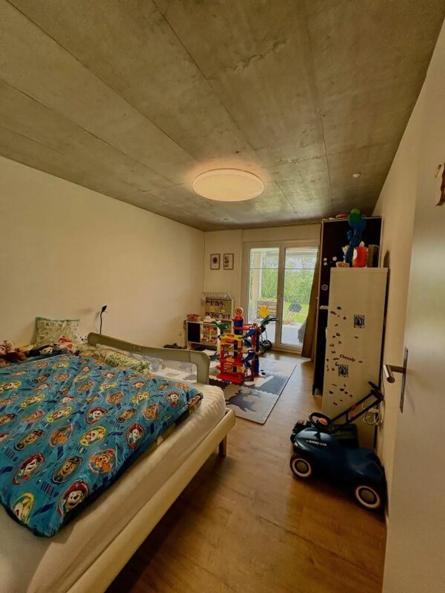 4.5-Room Ground Floor Apartment with Idyllic View into the Green - Photo 7 of 10