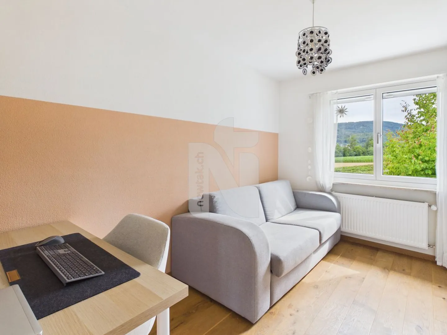 Familienfreundliches modernes Haus - Foto 11 von 13