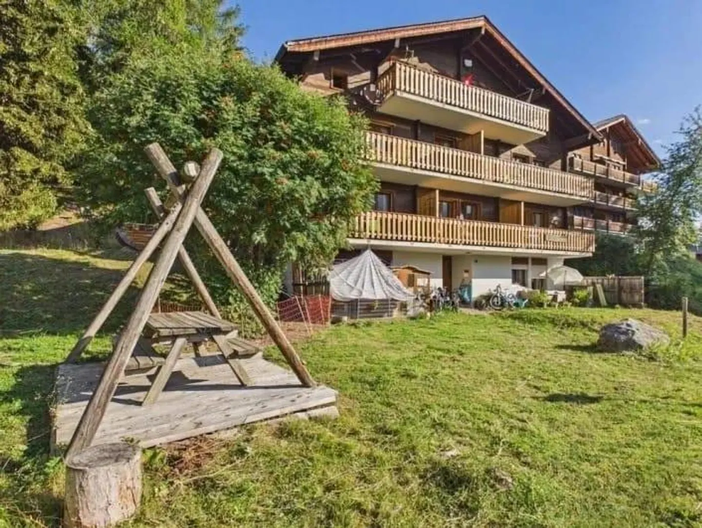 Appartement alpin avec vue sur la montagne - Photo 1 sur 13