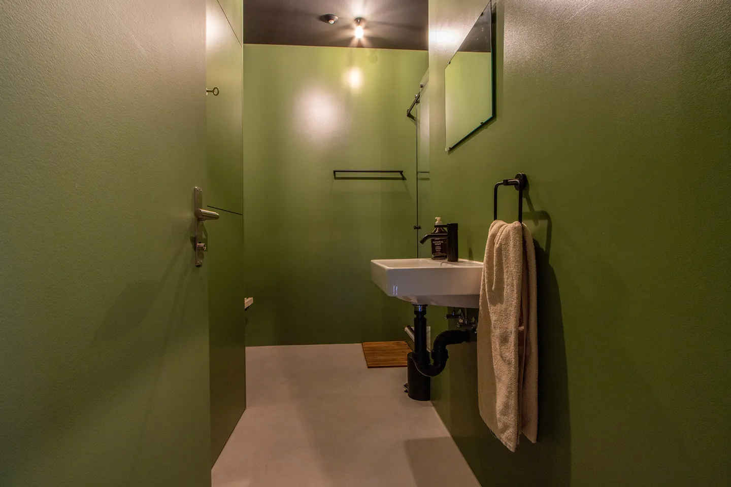 Versatile Office Space in Sutz - Photo 4 of 8