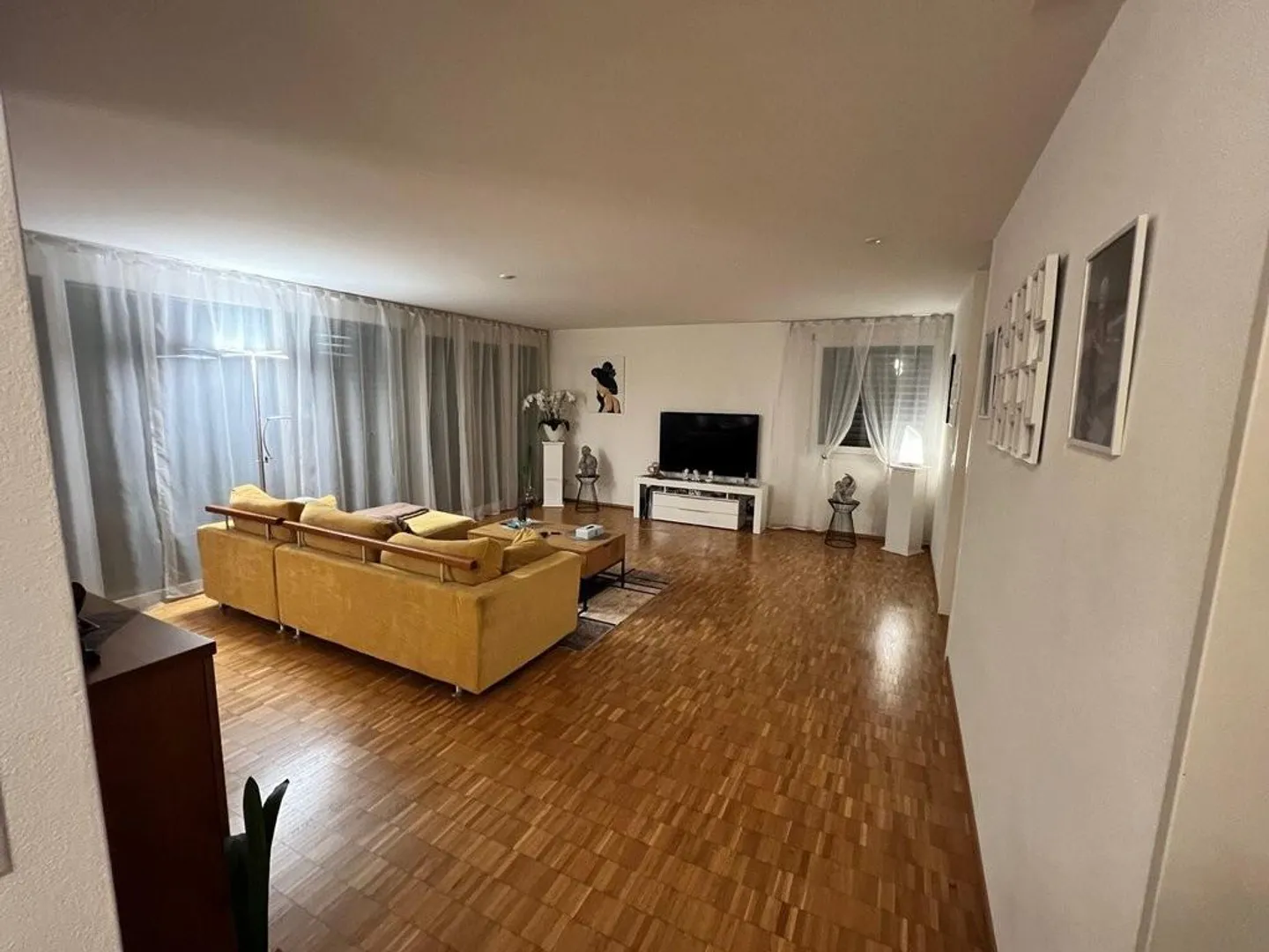 RENT WITHOUT DEPOSIT - beautiful apartment in Wettingen - Photo 2 of 10