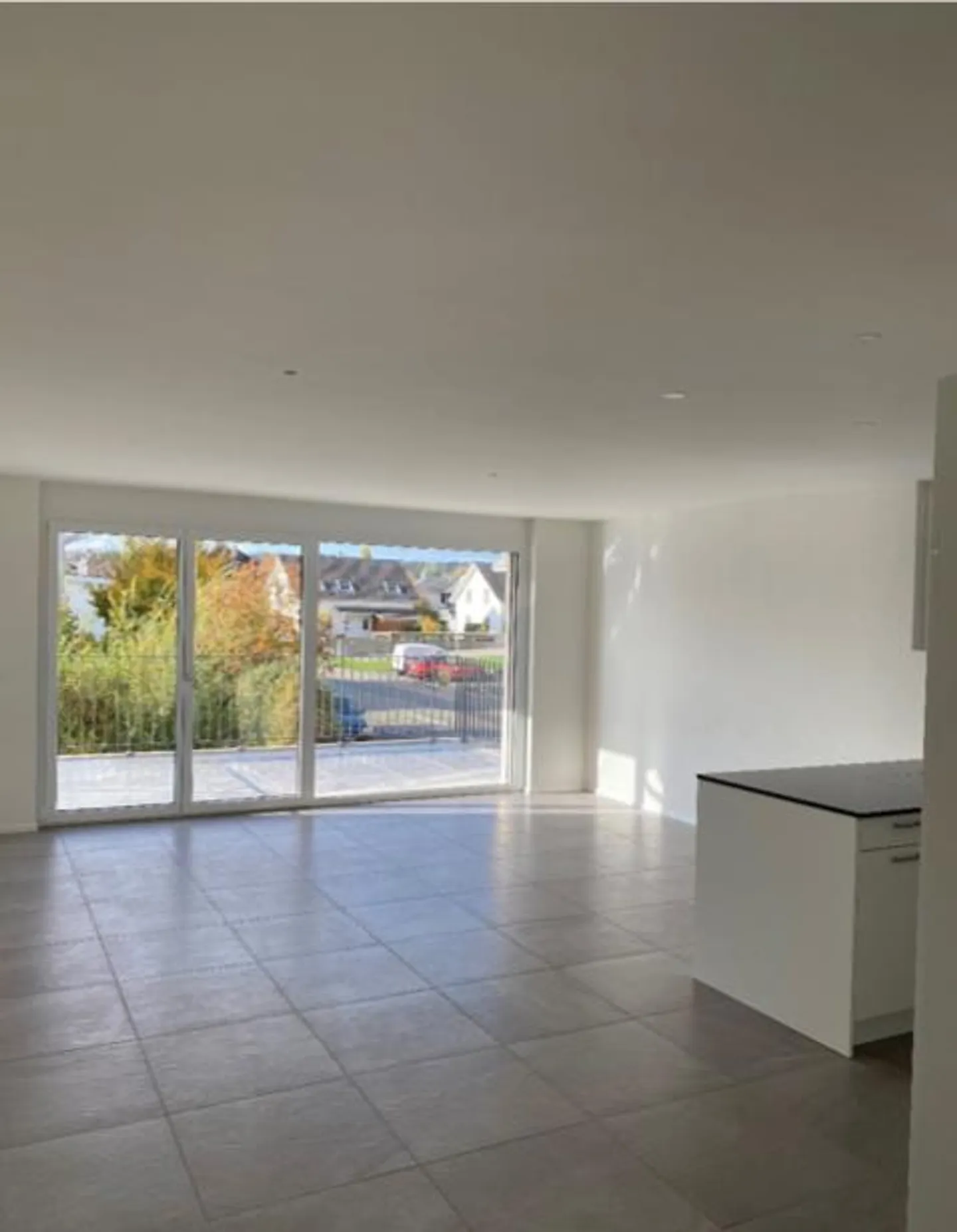 Vie moderne avec grand espace de sièges - Appartement de 3,5 pièces à Güttingen - Photo 3 sur 5