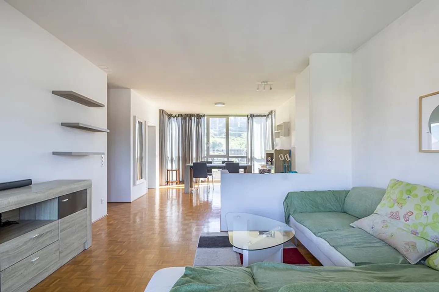 APPARTEMENT MEUBLE 3.5 PIECES CONFORTABLE A BALERNA - Photo 1 sur 11