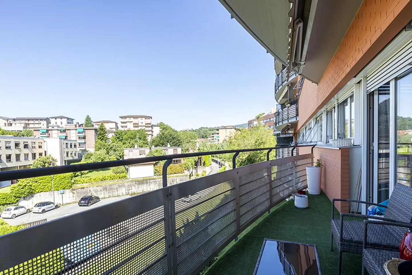 APPARTEMENT MEUBLE 3.5 PIECES CONFORTABLE A BALERNA - Photo 6 sur 11