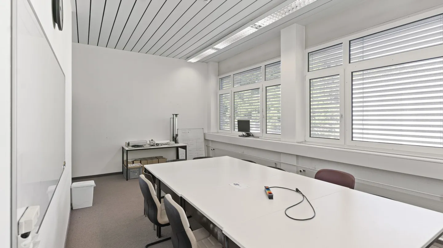 Tutte le possibilità per il tuo ufficio a Liestal - Foto 3 di 8