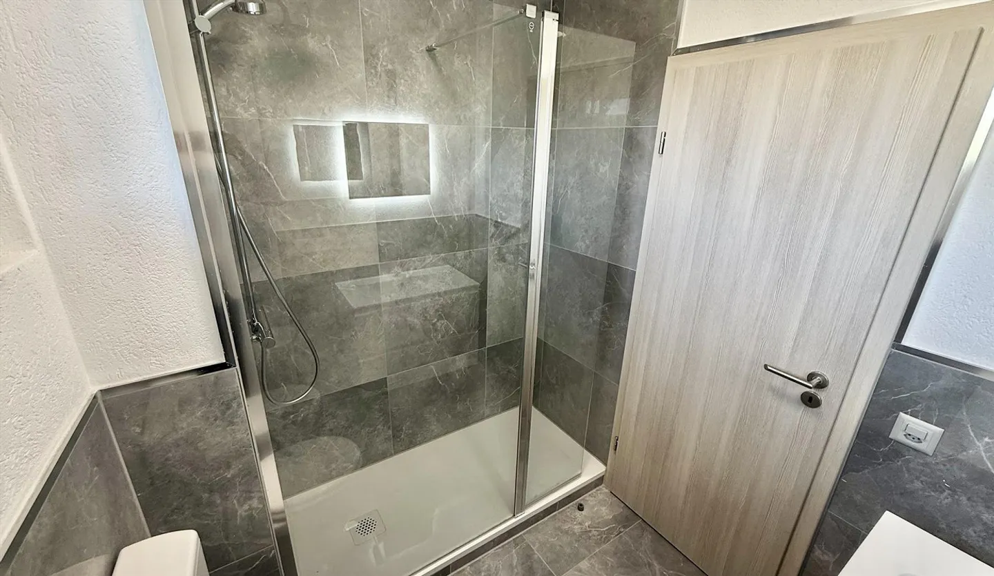 Jusqu'à 3 mois gratuits - Appartement de 3,5 pièces à Coldrerio rénové - Photo 8 sur 12