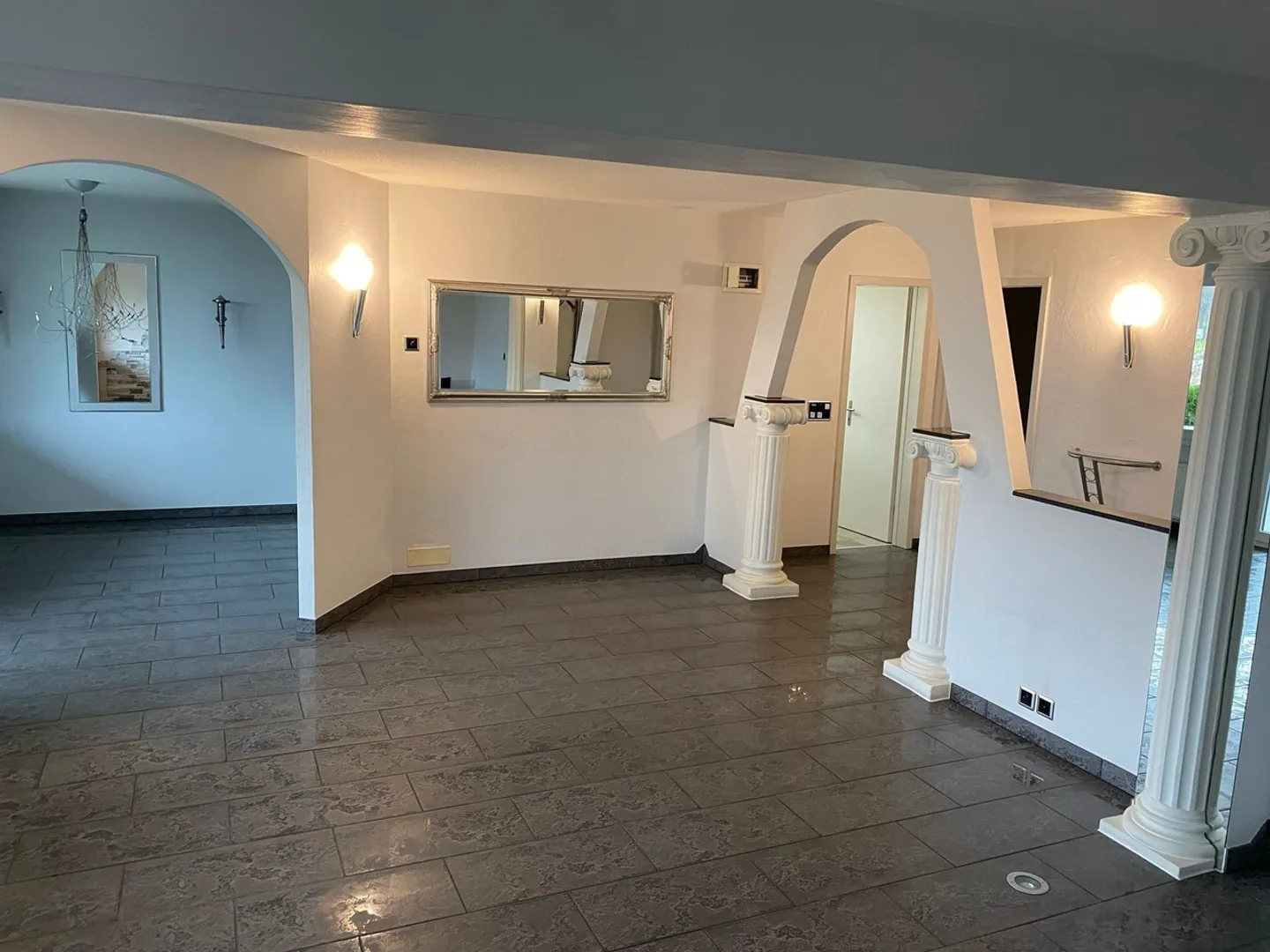 MAISON RÊVÉE AVEC EXPANSION MODERNE ET ESPACE VERT - Photo 11 sur 13