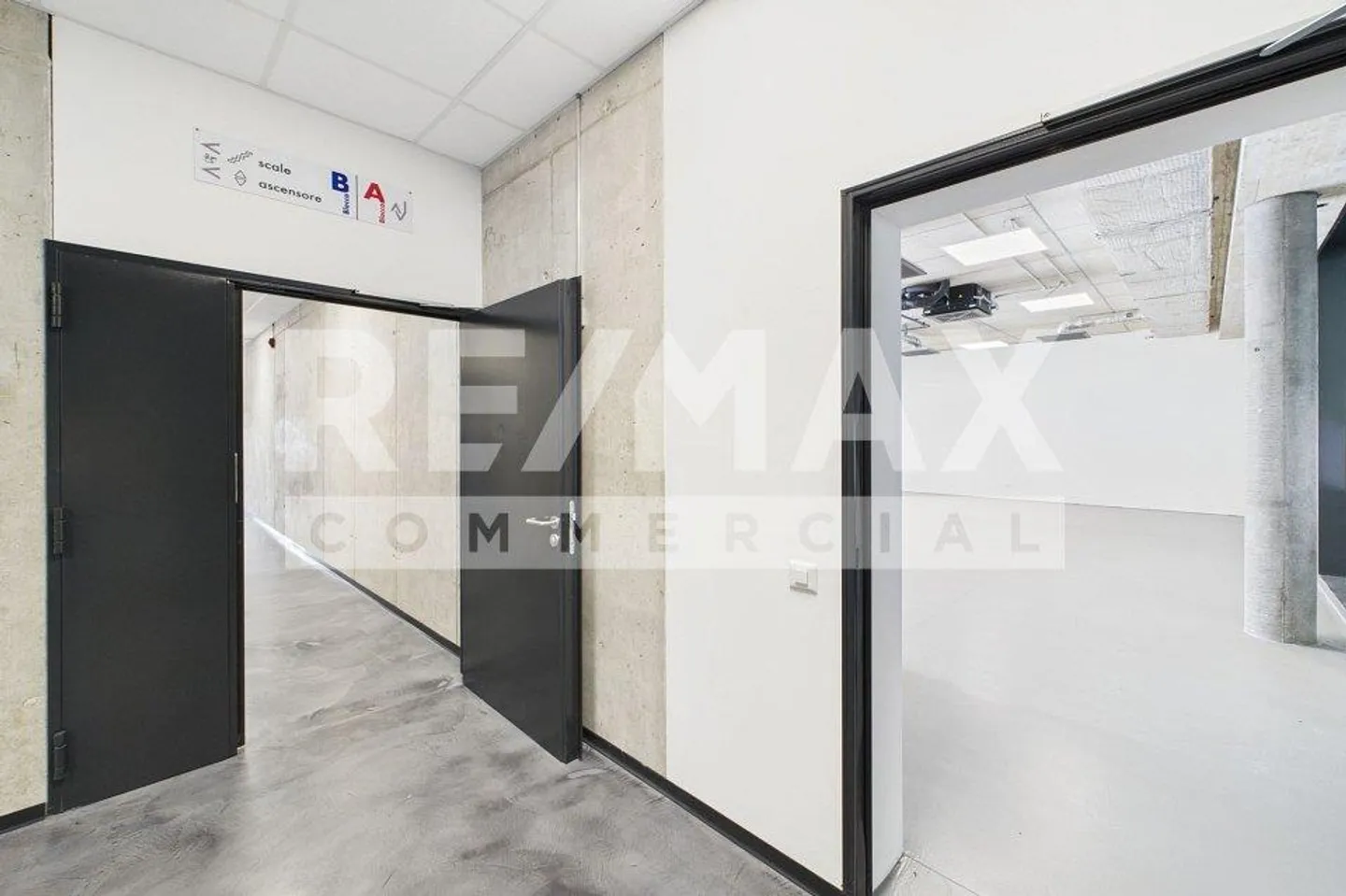 Prestigeträchtiger Verkaufsraum in Taverne - Foto 13 von 13