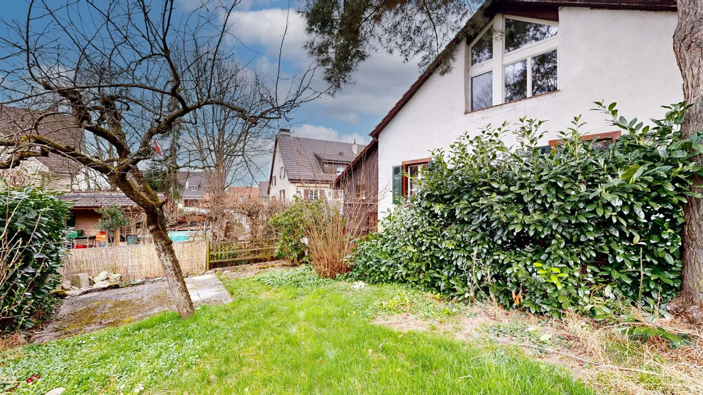 Renovated 3.5-room maisonette apartment with a lot of charm - Photo 13 of 15