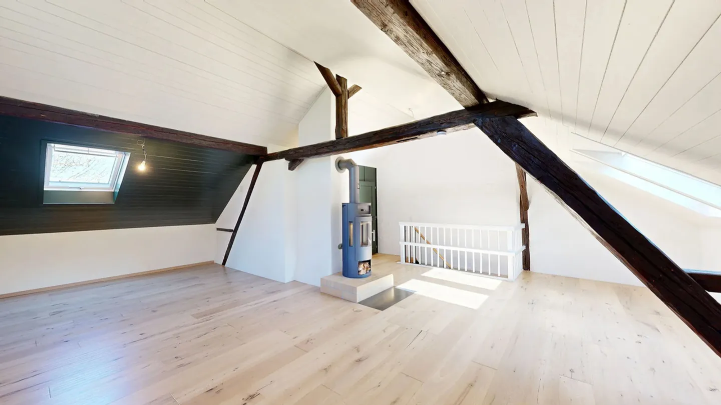 Renovated 3.5-room maisonette apartment with a lot of charm - Photo 9 of 15