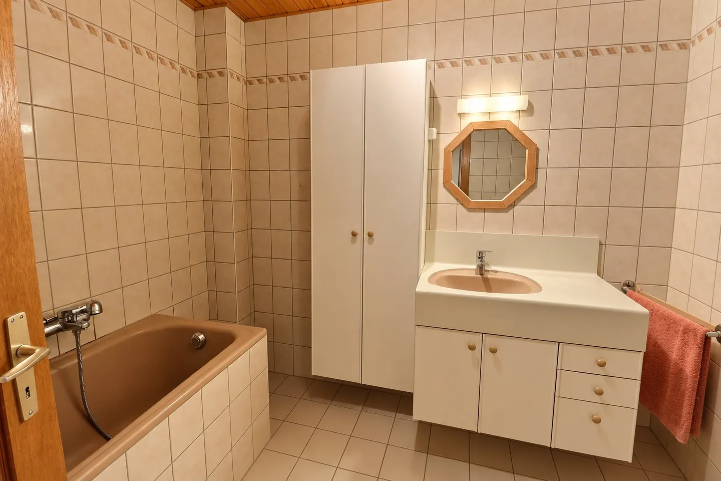 Charming Village House Investment - Photo 10 of 16