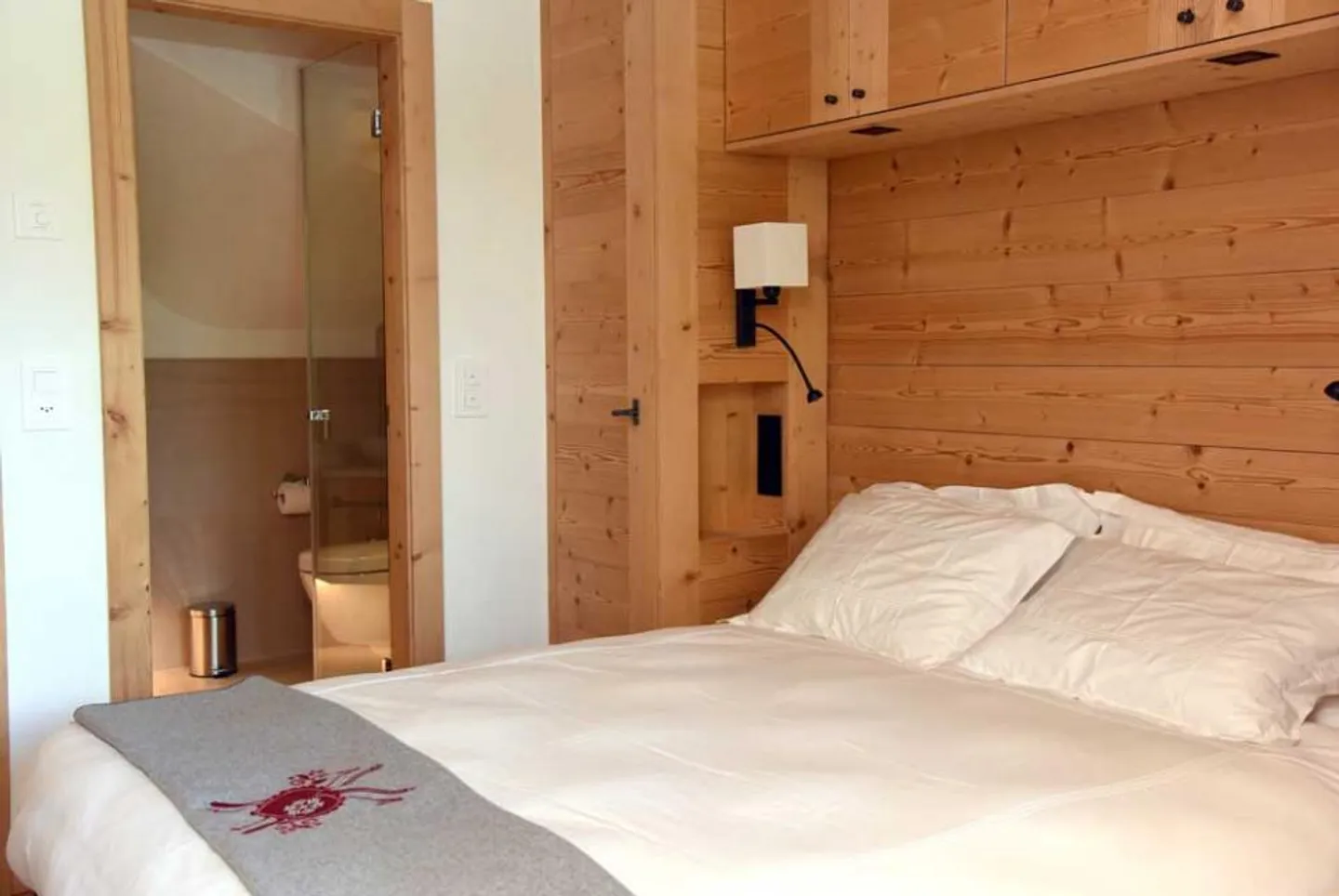 Luxus-Chalet zur Miete ganzjährig oder saisonal - Foto 8 von 13