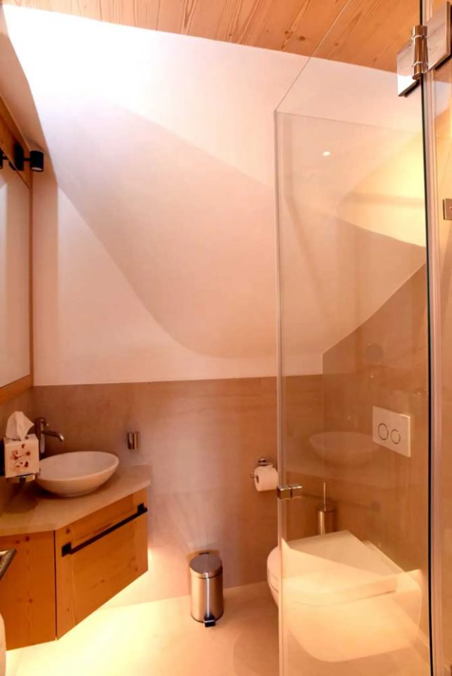 Luxus-Chalet zur Miete ganzjährig oder saisonal - Foto 10 von 13