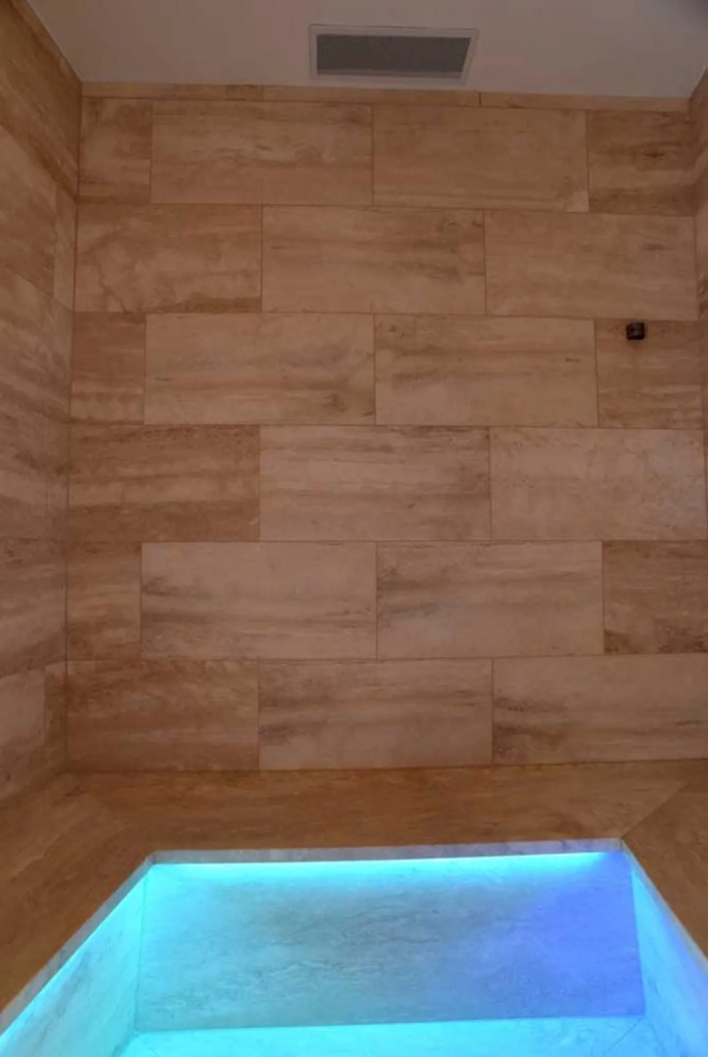 Luxus-Chalet zur Miete ganzjährig oder saisonal - Foto 11 von 13