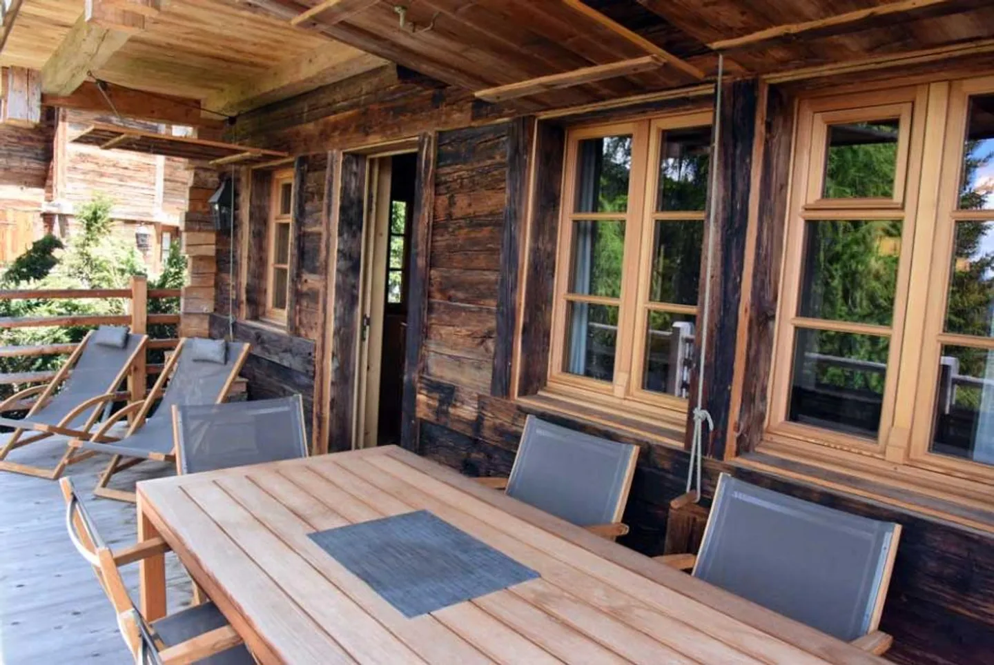 Luxus-Chalet zur Miete ganzjährig oder saisonal - Foto 2 von 13