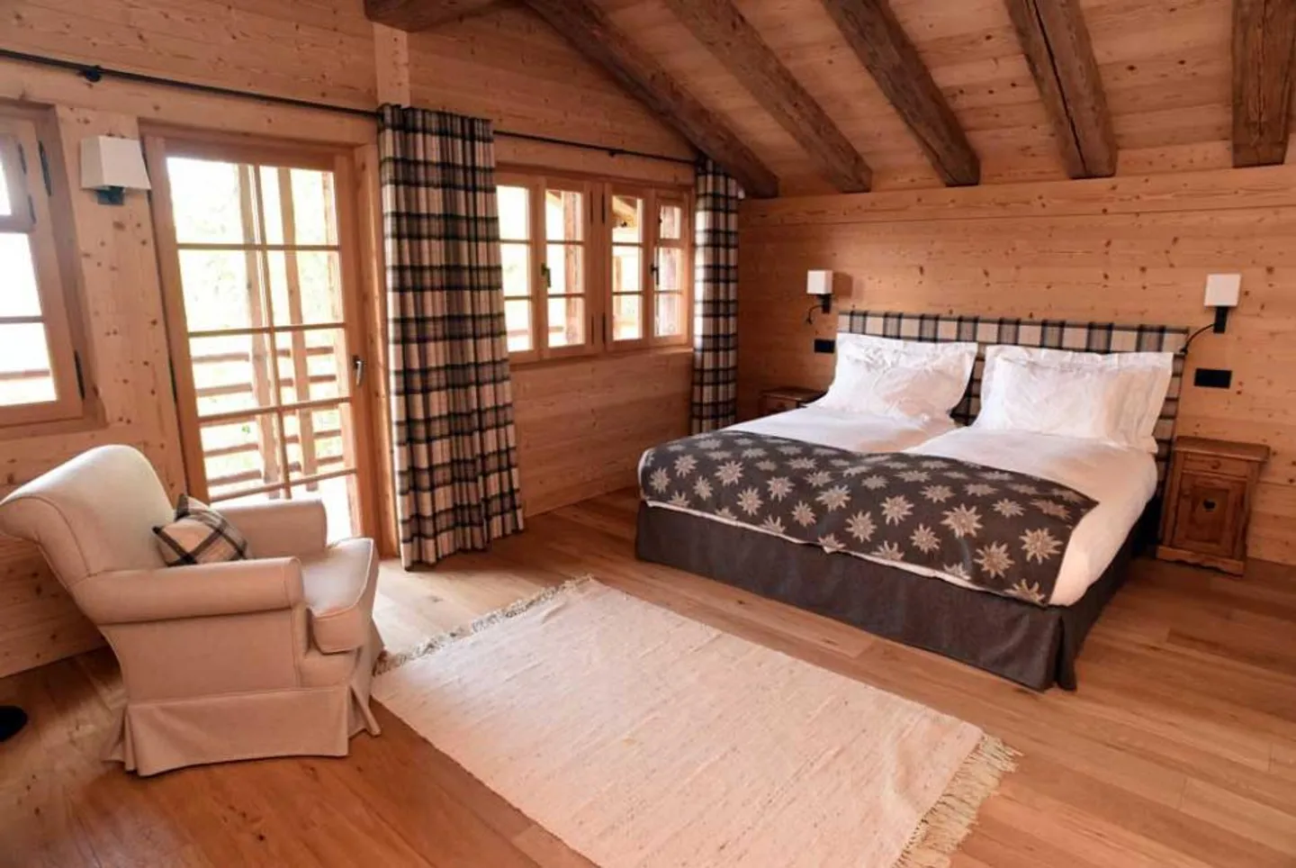 Luxus-Chalet zur Miete ganzjährig oder saisonal - Foto 6 von 13