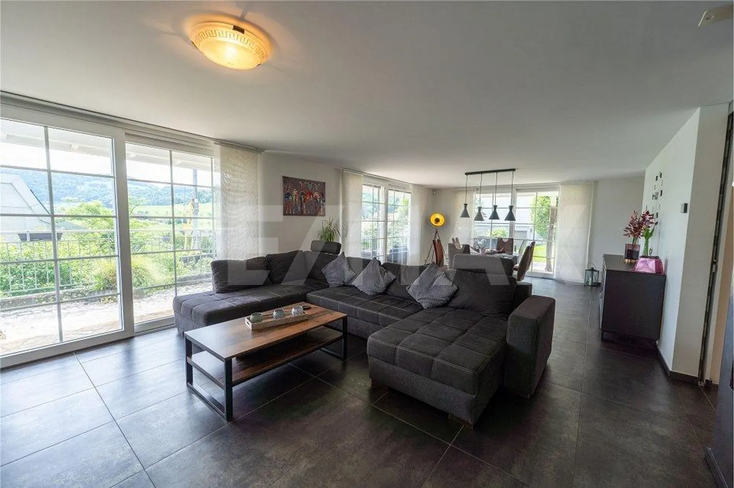 Spacious and Modern Single-Family Home with a View of the Greenery - Photo 12 of 13