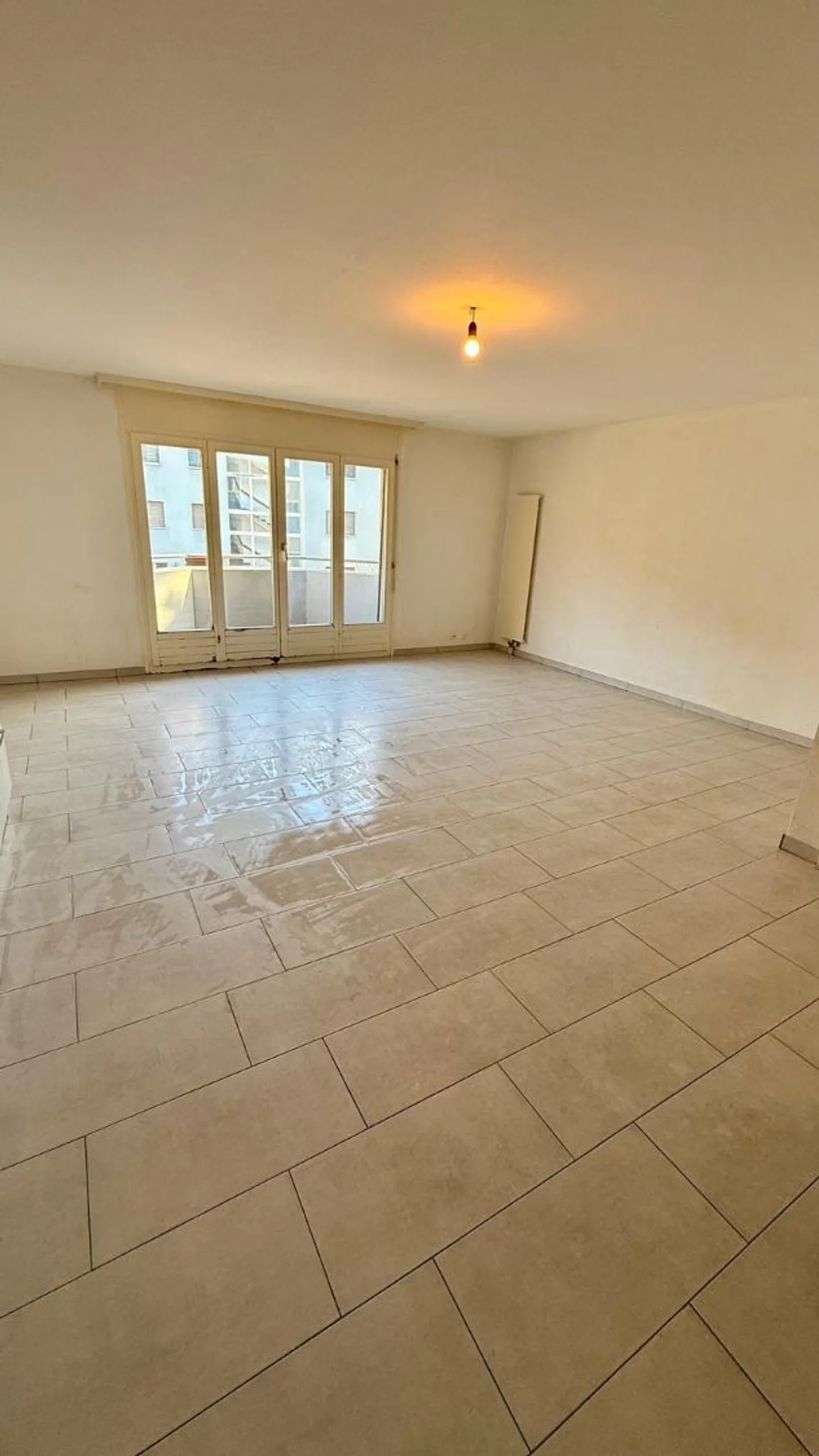 Studio charmant au 1er étage à Bex - Photo 3 sur 6