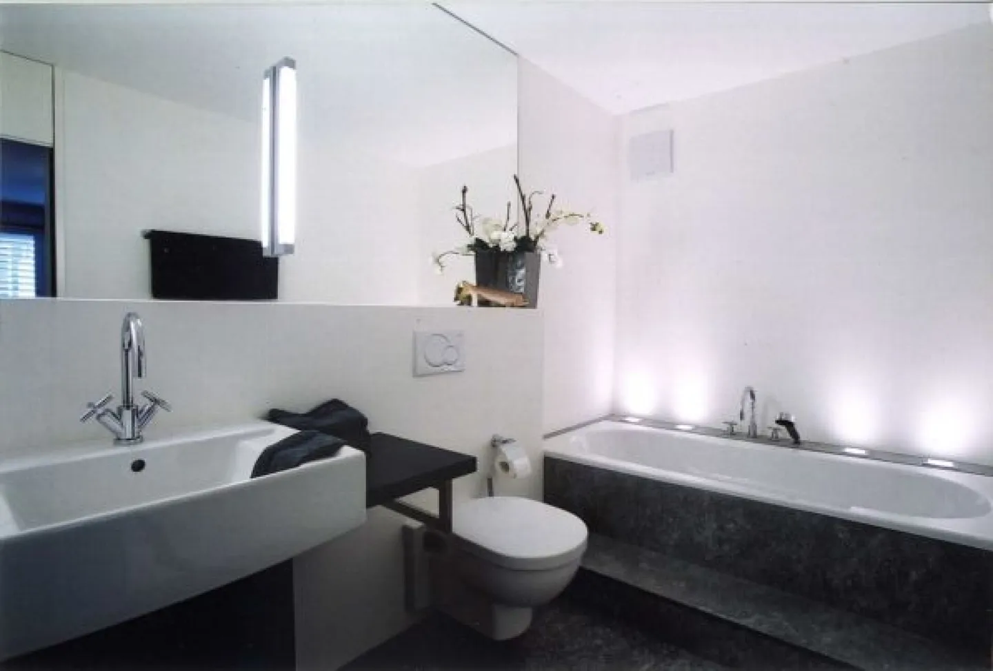 Exclusive 3.5-Room Terrace House - Photo 4 of 5