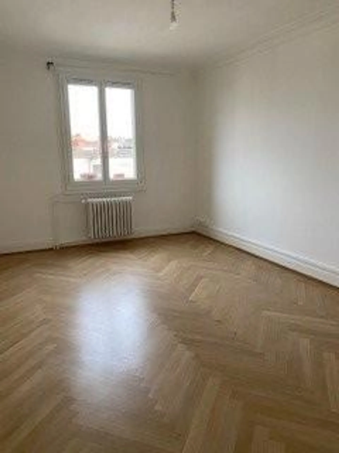 Beautiful studio just steps from the lake in the Eaux-Vives district - Photo 5 of 6