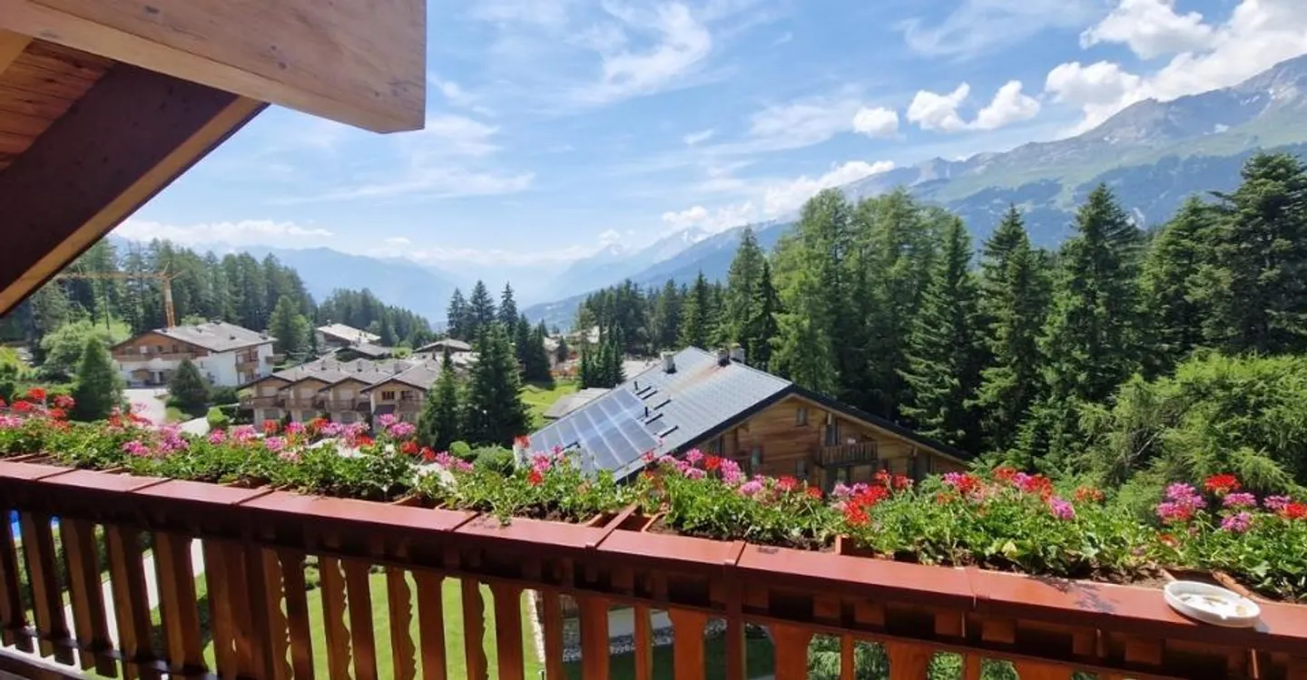 Appartement Duplex Luxueux à Crans - Photo 2 sur 13