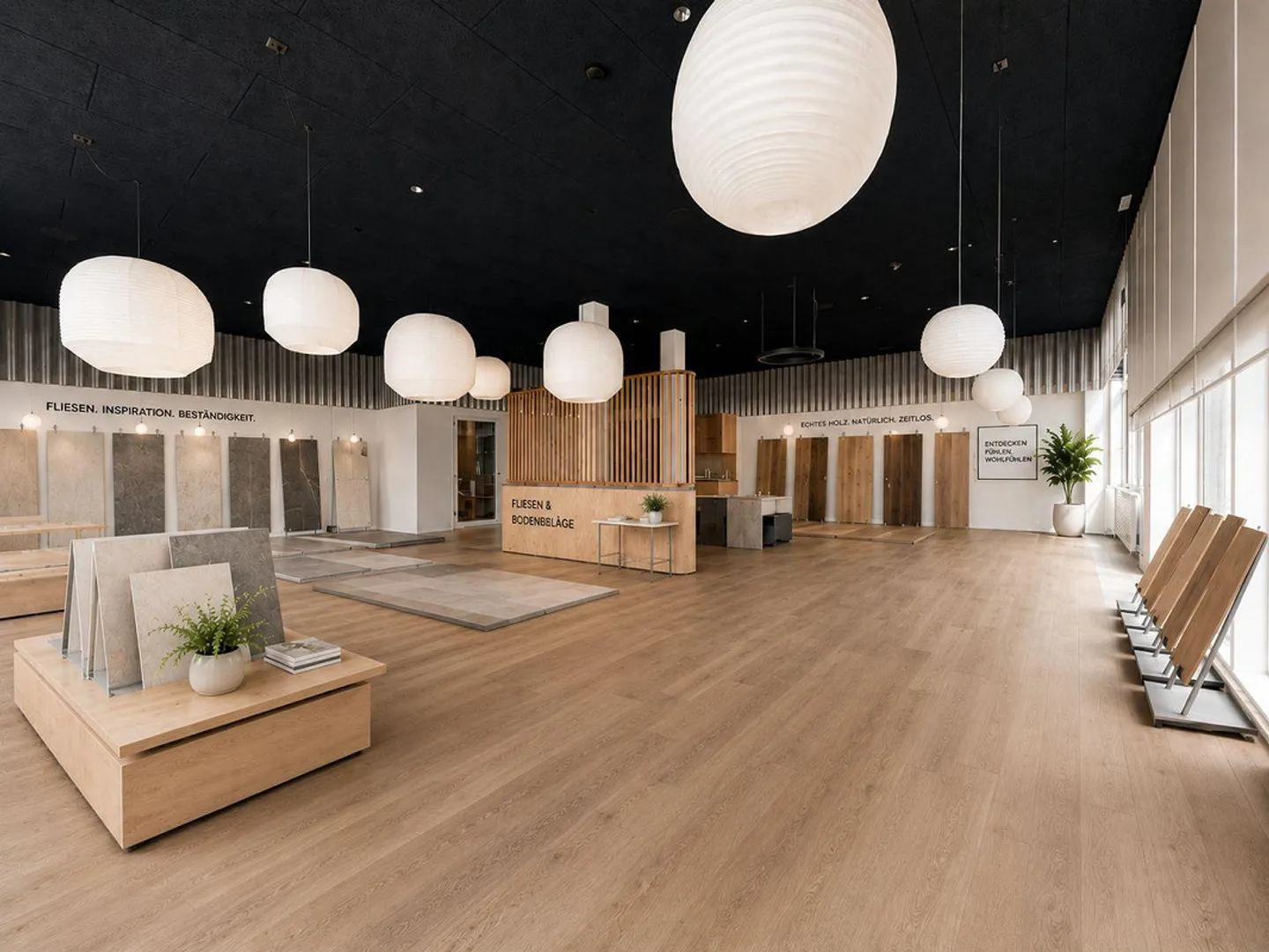 Your new showroom? 154 m2 commercial space on the ground floor! - Photo 1 of 9
