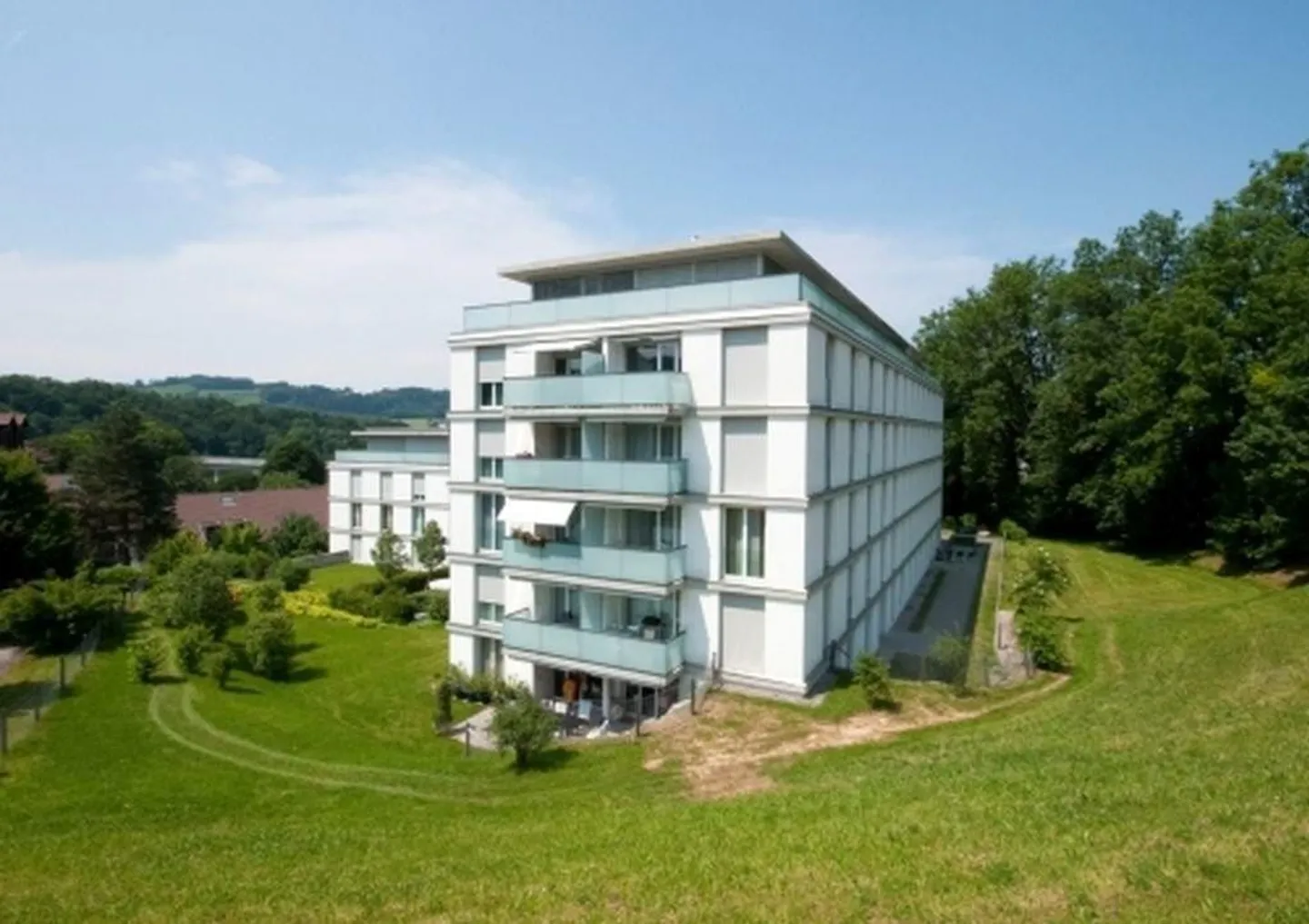 Living Comfort for Connoisseurs / E-parking spaces available - Photo 2 of 6