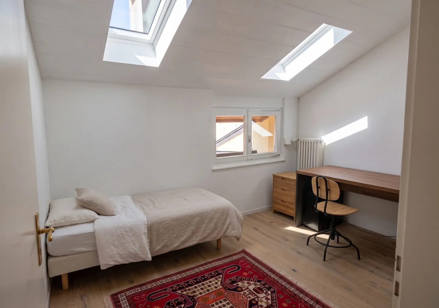 Appartement Charmant au Bord du Lac - Photo 5 sur 8