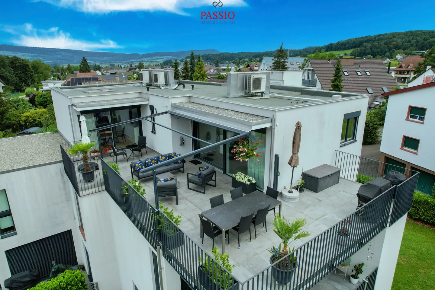 Rêve de penthouse de 4,5 pièces avec grande terrasse - Photo 2 sur 25