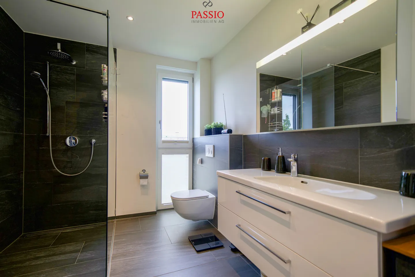 Rêve de penthouse de 4,5 pièces avec grande terrasse - Photo 7 sur 25