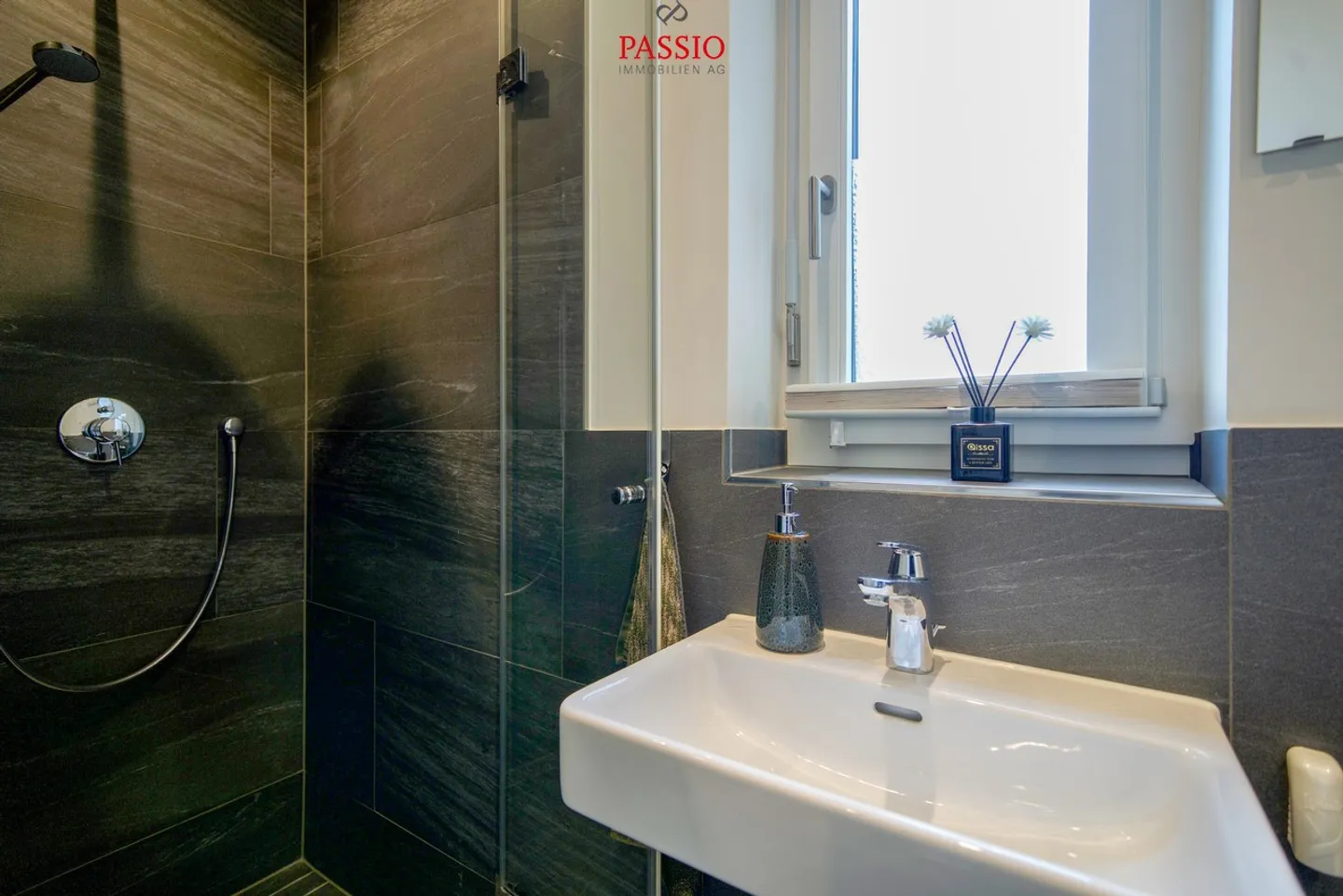 Rêve de penthouse de 4,5 pièces avec grande terrasse - Photo 8 sur 25