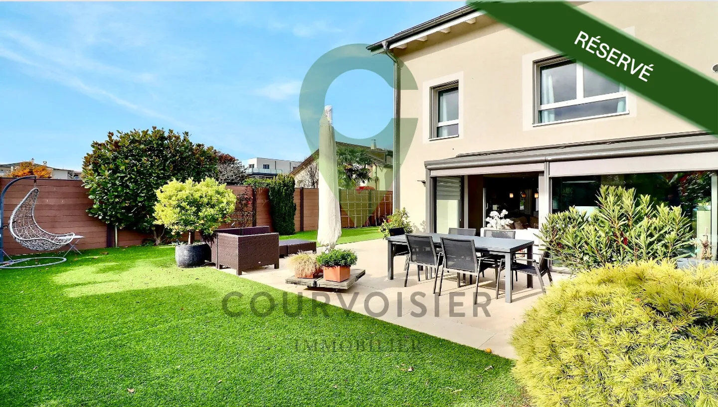 Maison contiguë 5.5 pièces - Photo 1 sur 12