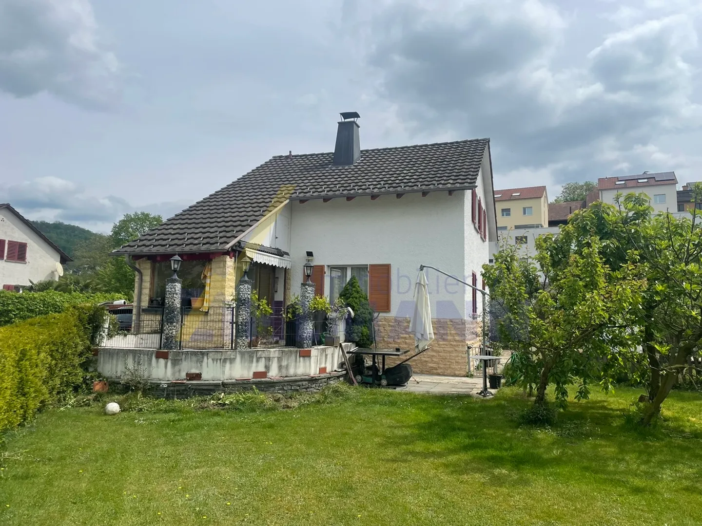 Casa unifamiliare indipendente di 4,5 stanze - Foto 1 di 11