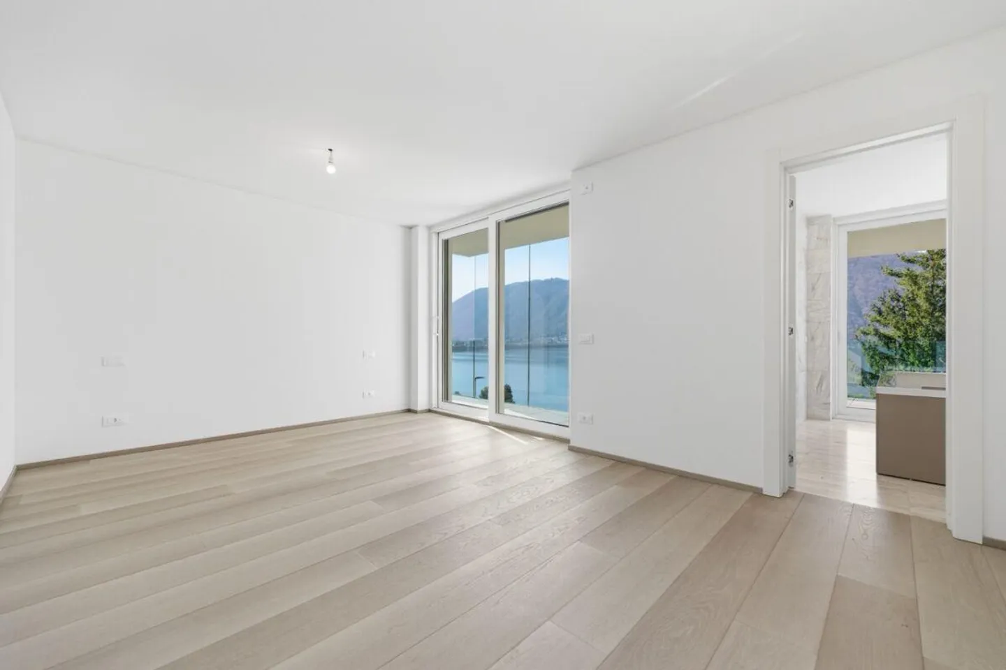 Appartamento di Lusso con Vista Lago - Foto 8 di 14