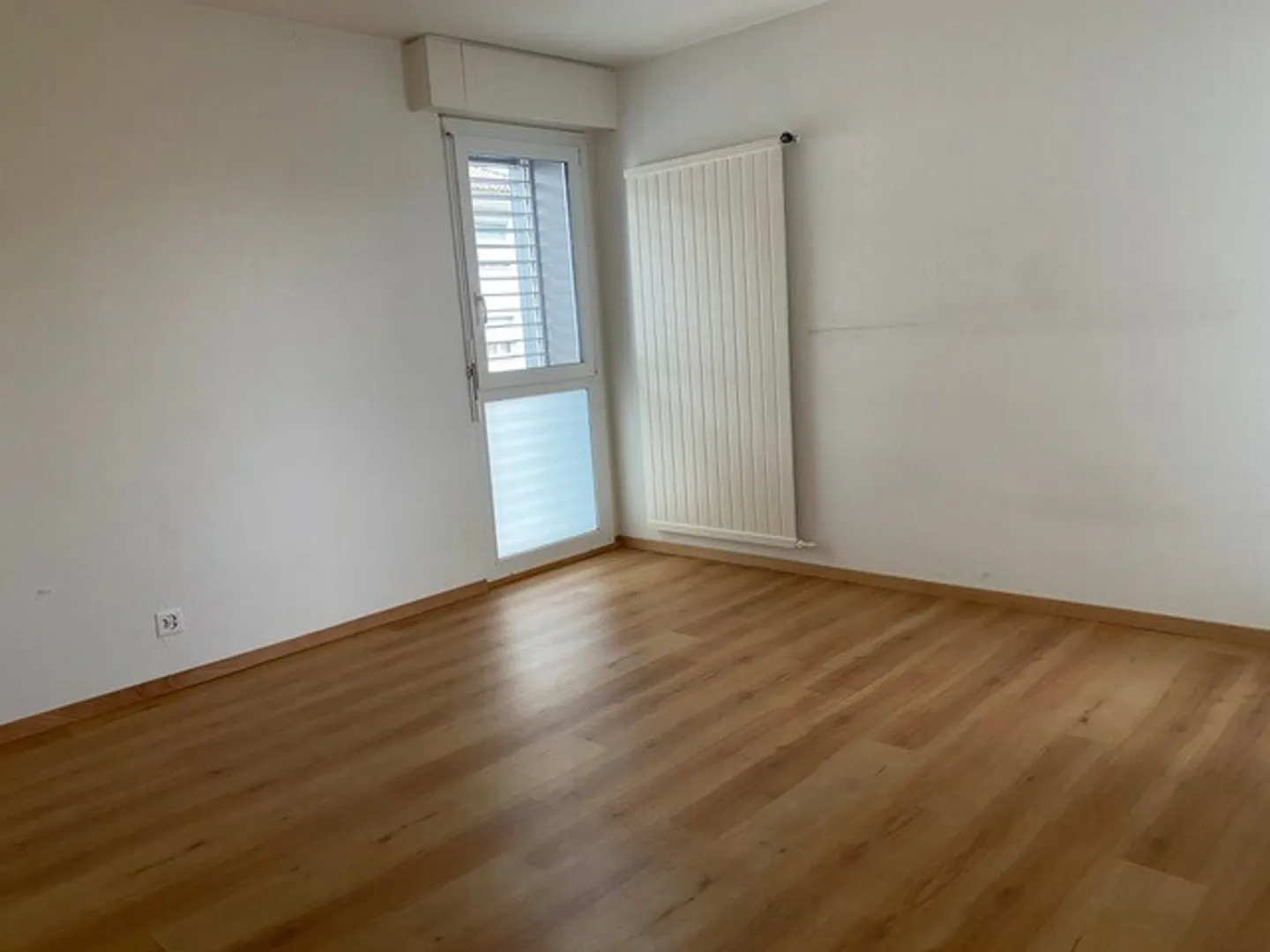 3 locali con balcone, Fritz-Courvoisier 24, La Chaux-de-Fonds - Foto 4 di 6