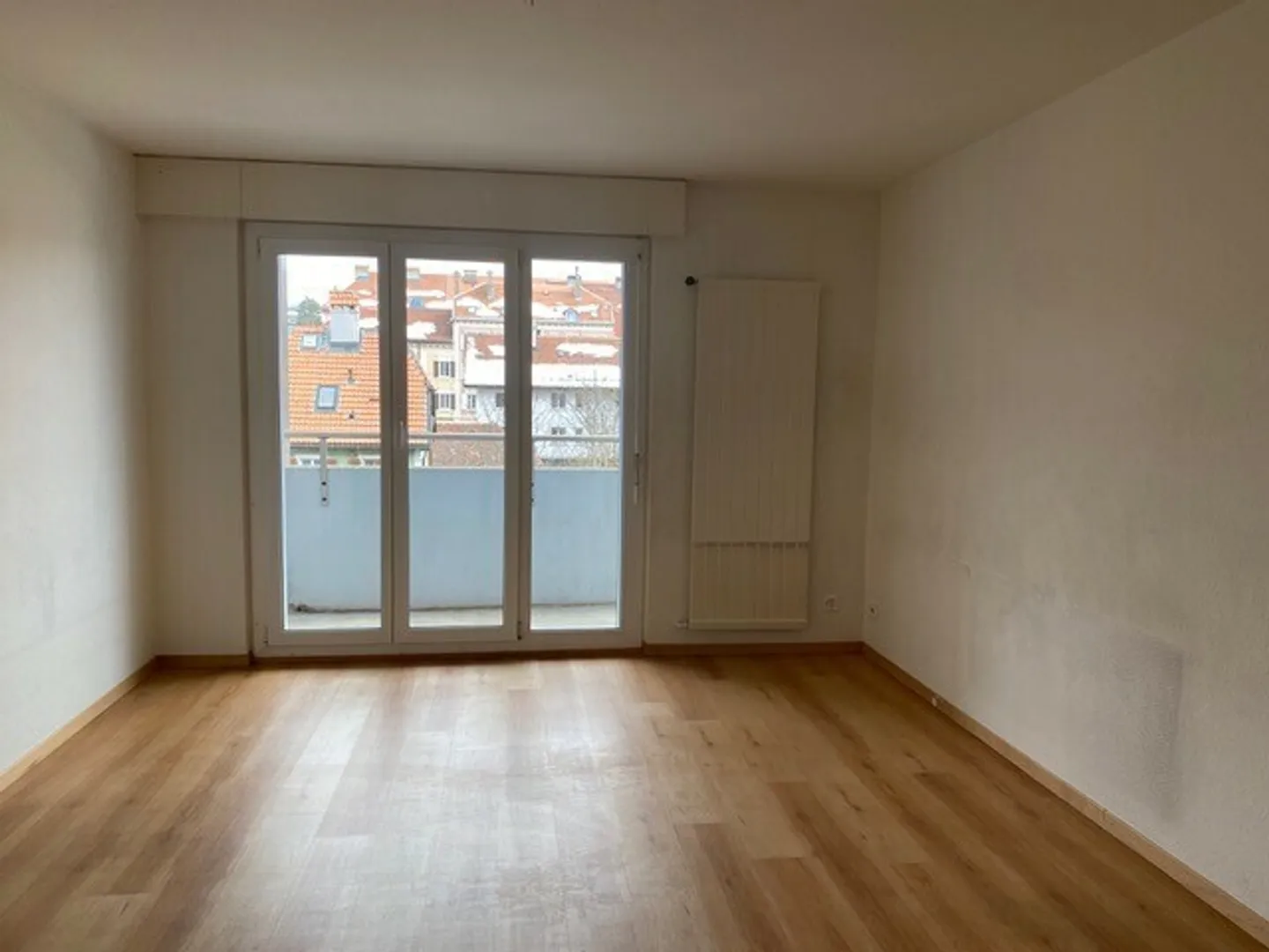 3 locali con balcone, Fritz-Courvoisier 24, La Chaux-de-Fonds - Foto 2 di 6