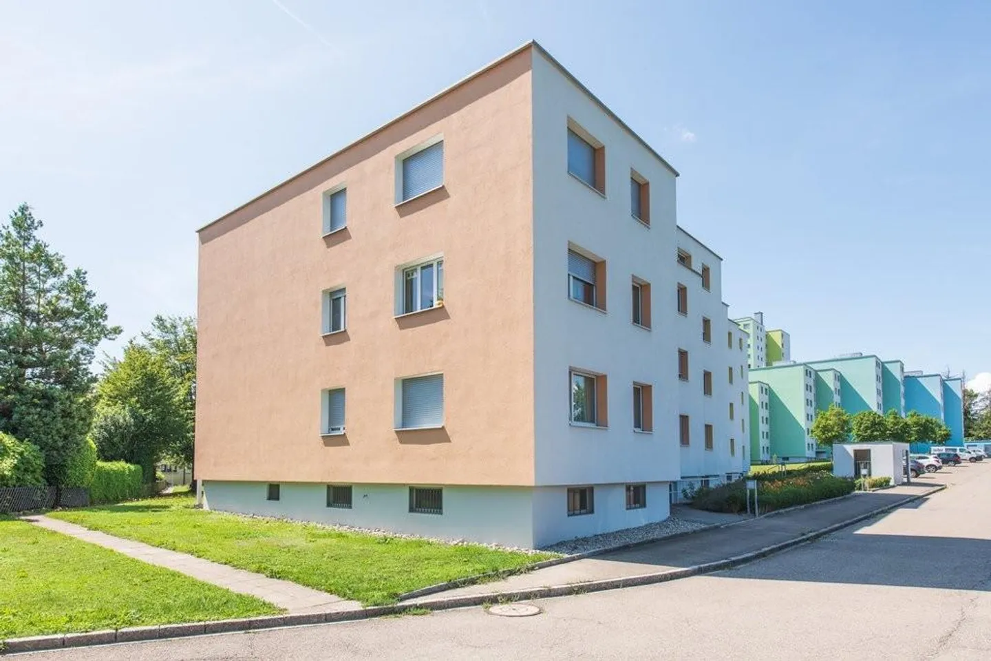 Vivere nel quartiere di Niklausen - Vista nel verde - Foto 1 di 8