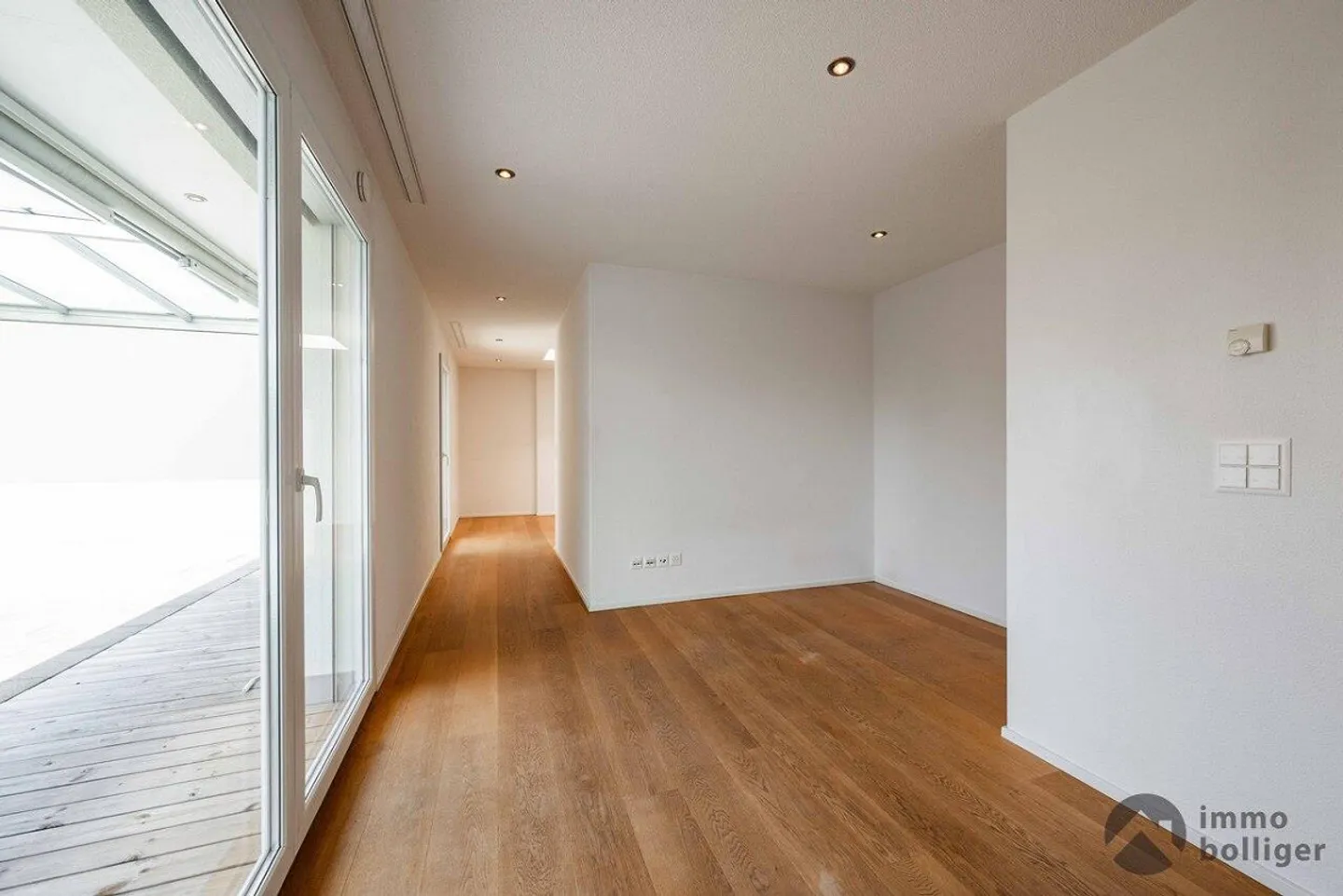 Lumière et confort en parfaite harmonie dans le penthouse - Photo 5 sur 13